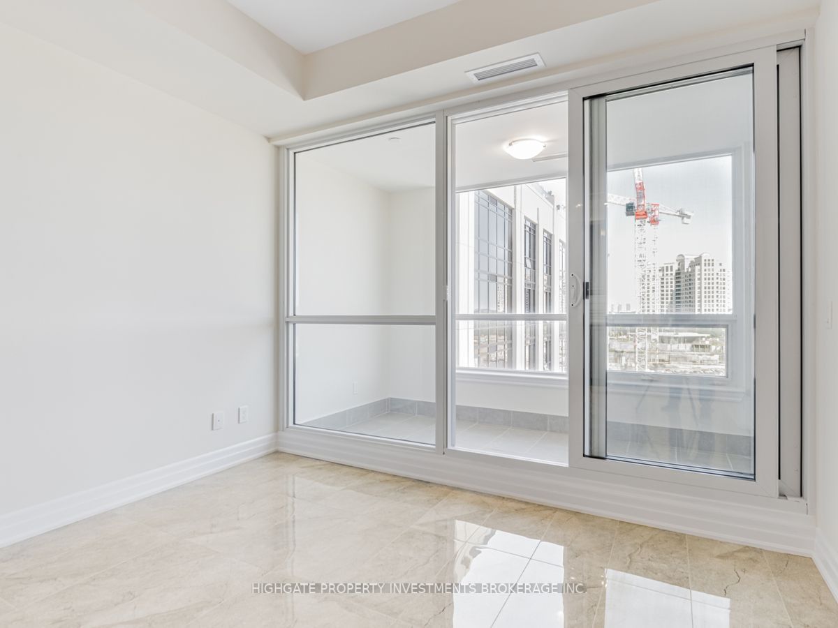 9085 Jane St, unit 501 for sale