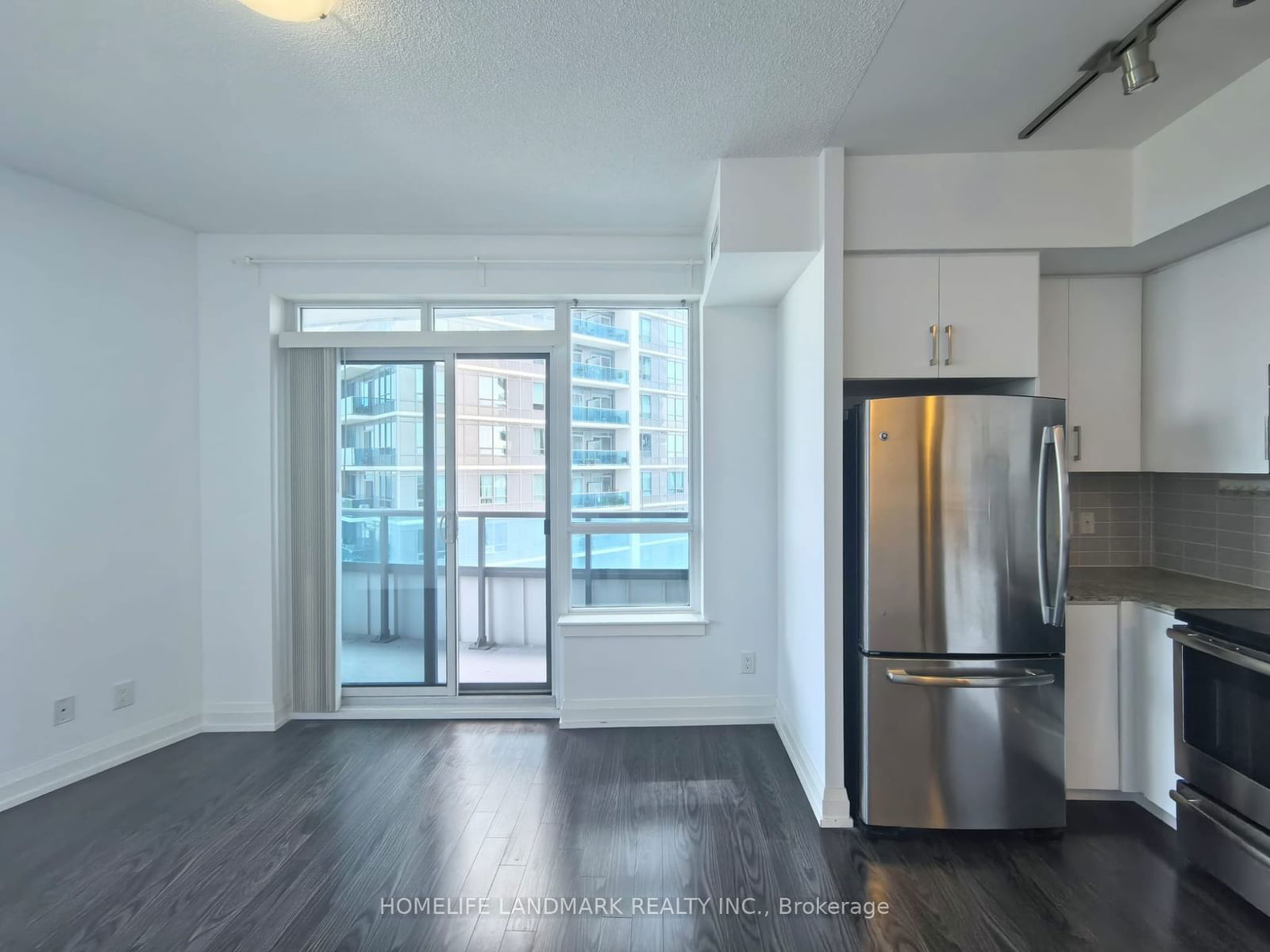 7171 Yonge St, unit 1101 for sale