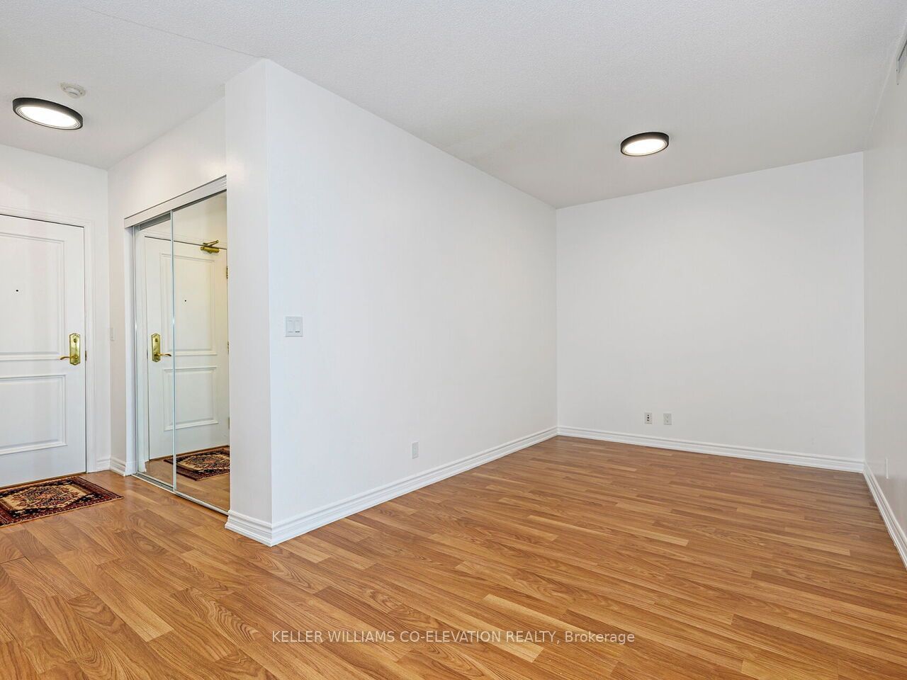 9225 Jane St, unit 1609 for sale