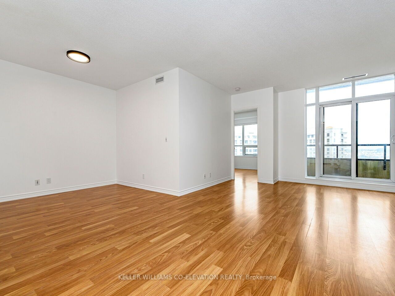 9225 Jane St, unit 1609 for sale