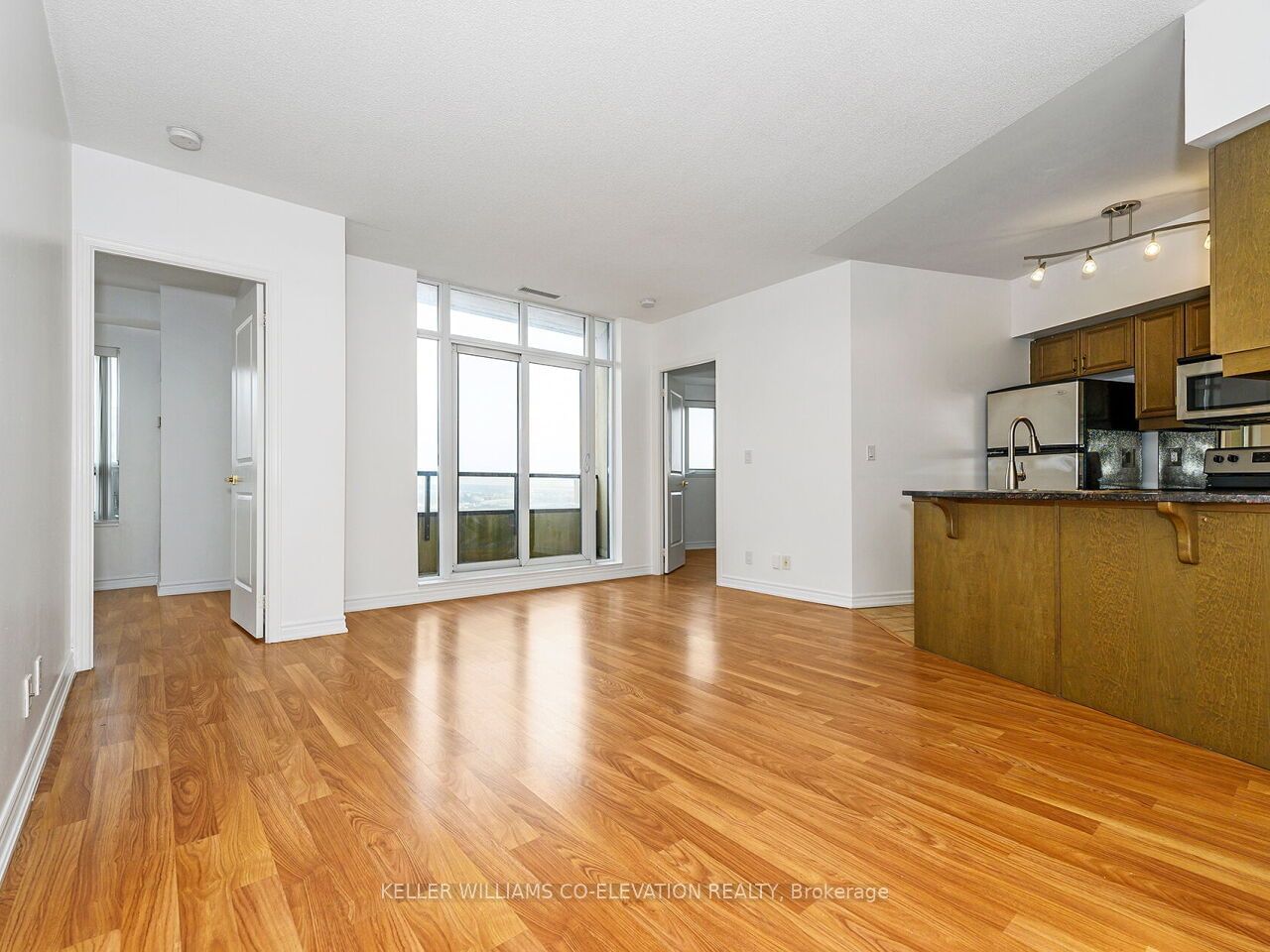 9225 Jane St, unit 1609 for sale