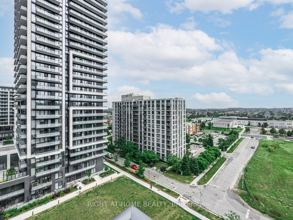 65 Oneida Cres E, unit 1010 for sale