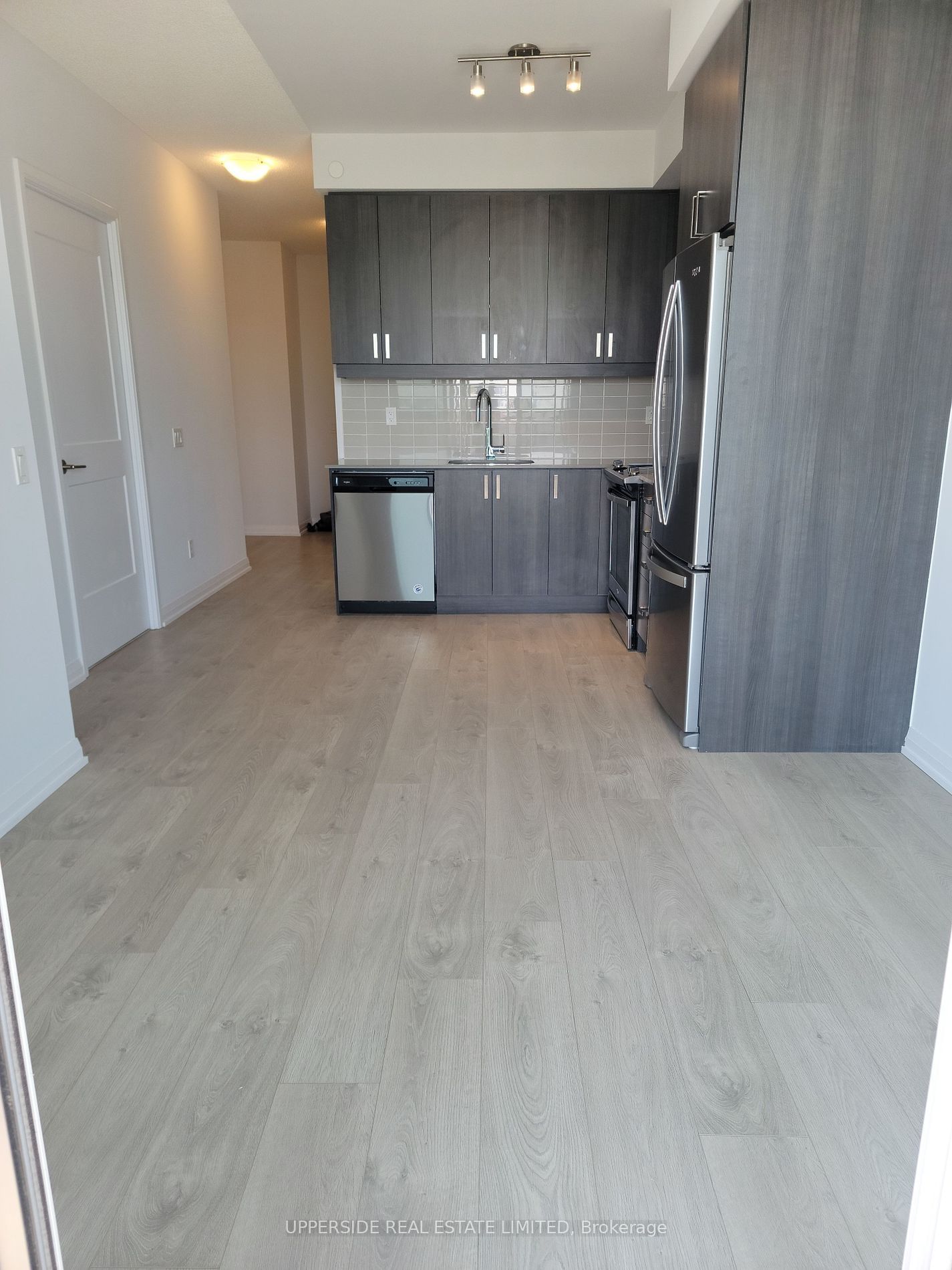 7895 Jane St, unit 502 for rent