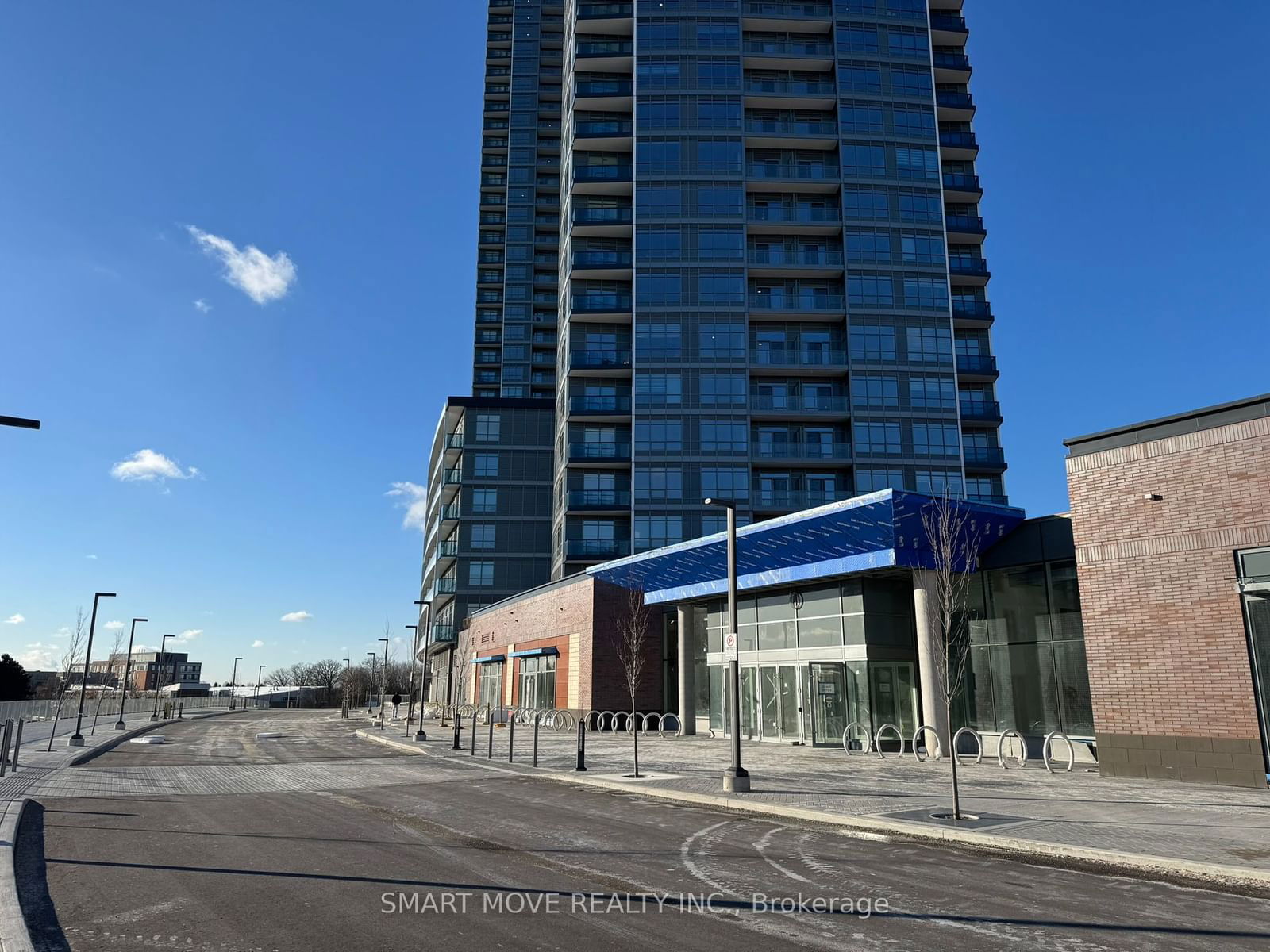 30 Upper Mall Way, unit 3106 for rent