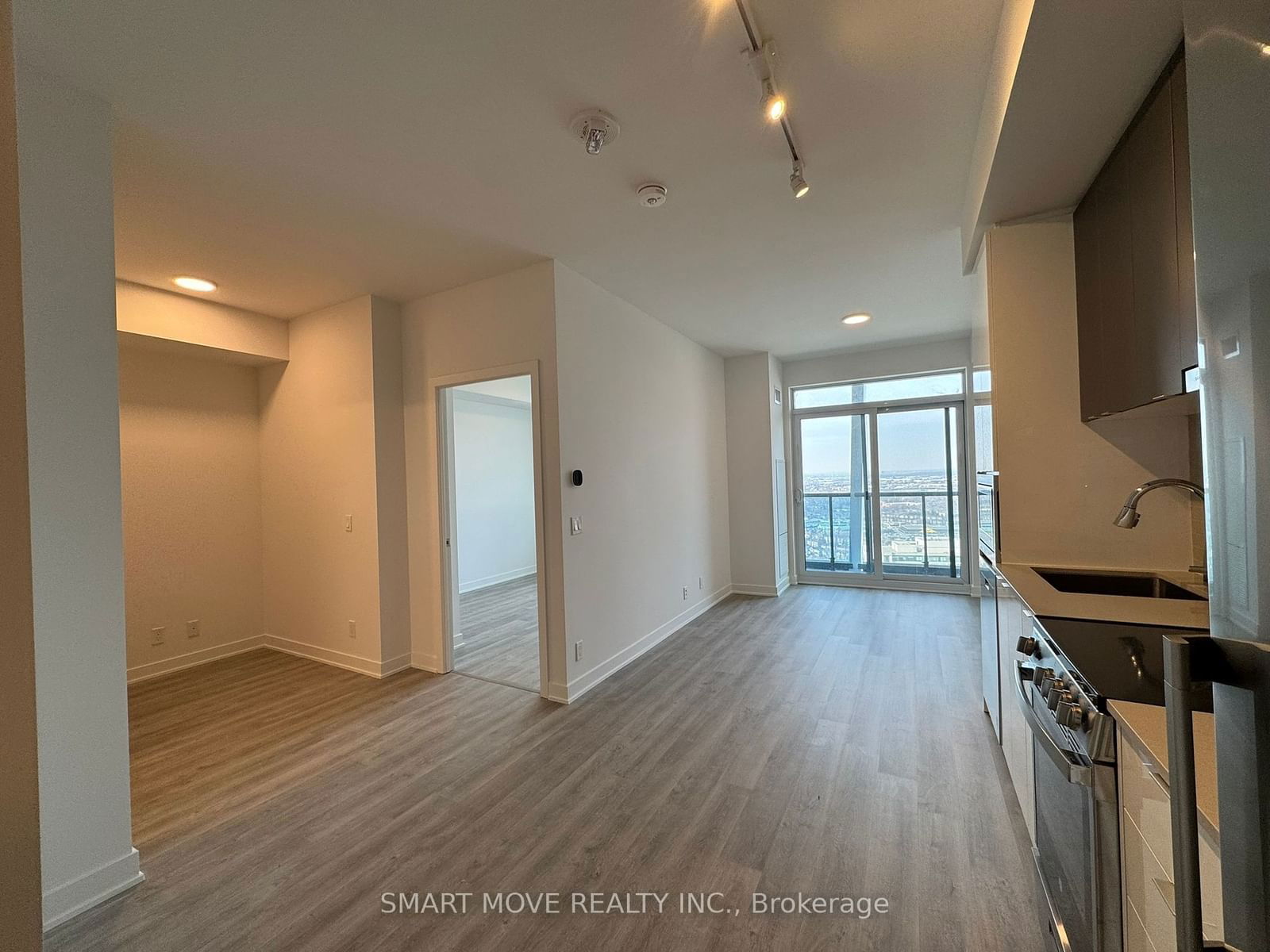 30 Upper Mall Way, unit 3106 for rent