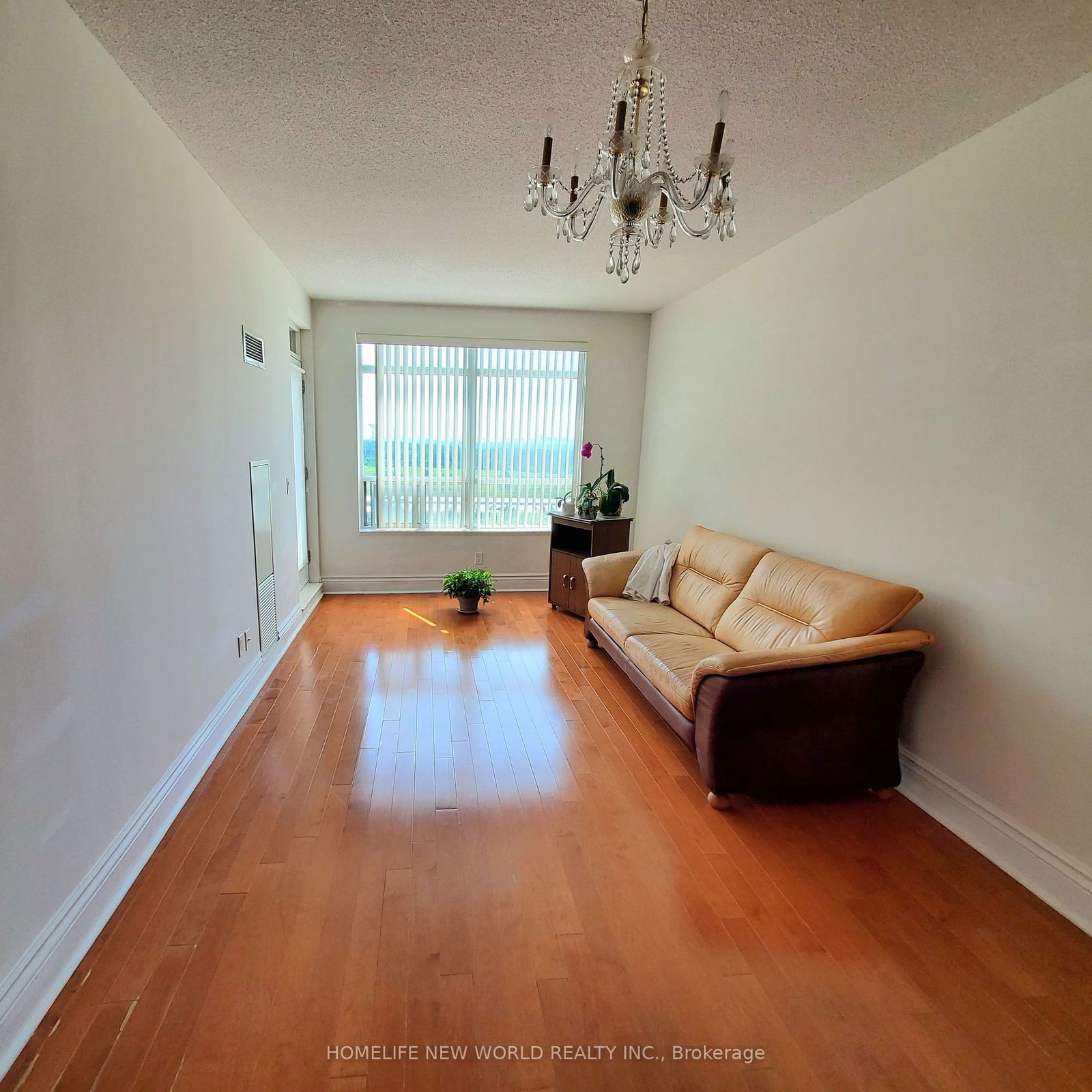 39 Galleria Pkwy, unit LPH5 for rent