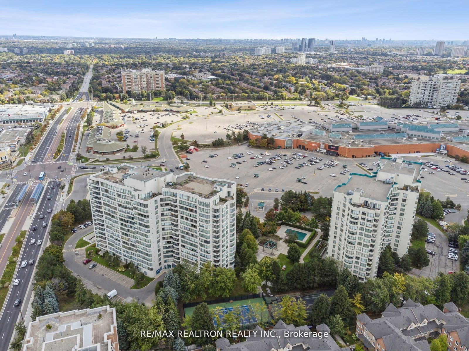 120 Promenade Circ, unit 406 for sale