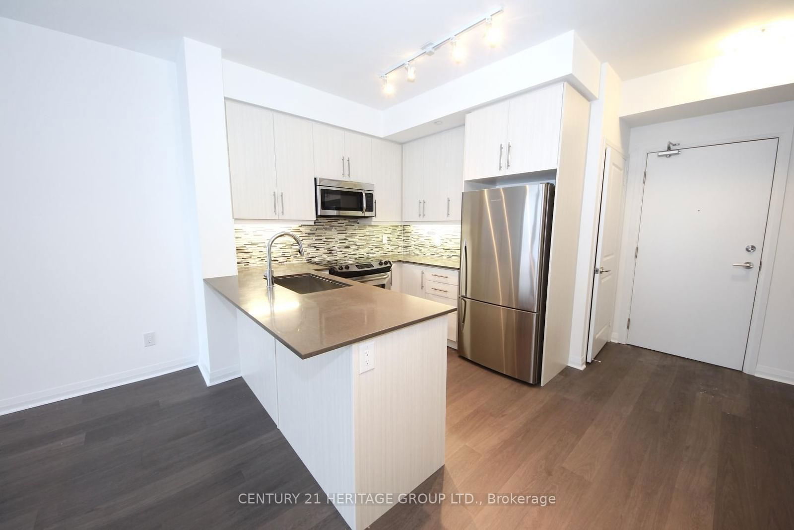 55 Oneida Cres, unit 1905 for rent