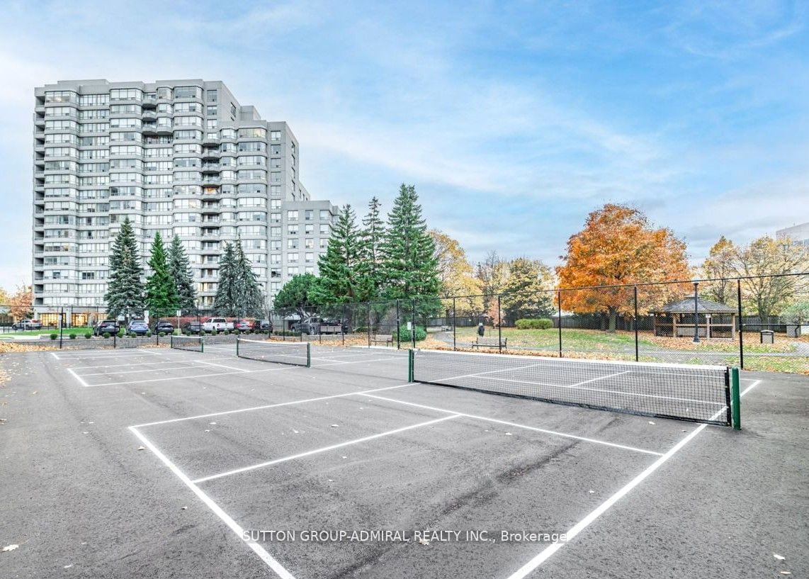 7 Townsgate Condos, Vaughan, Toronto