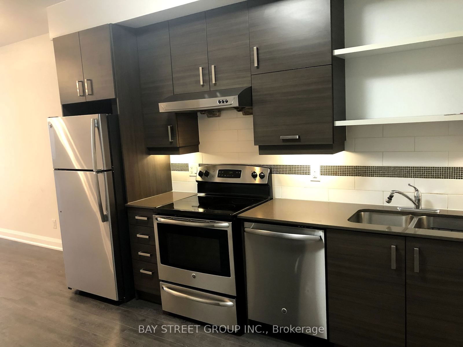 1 Uptown Dr, unit 101 for rent