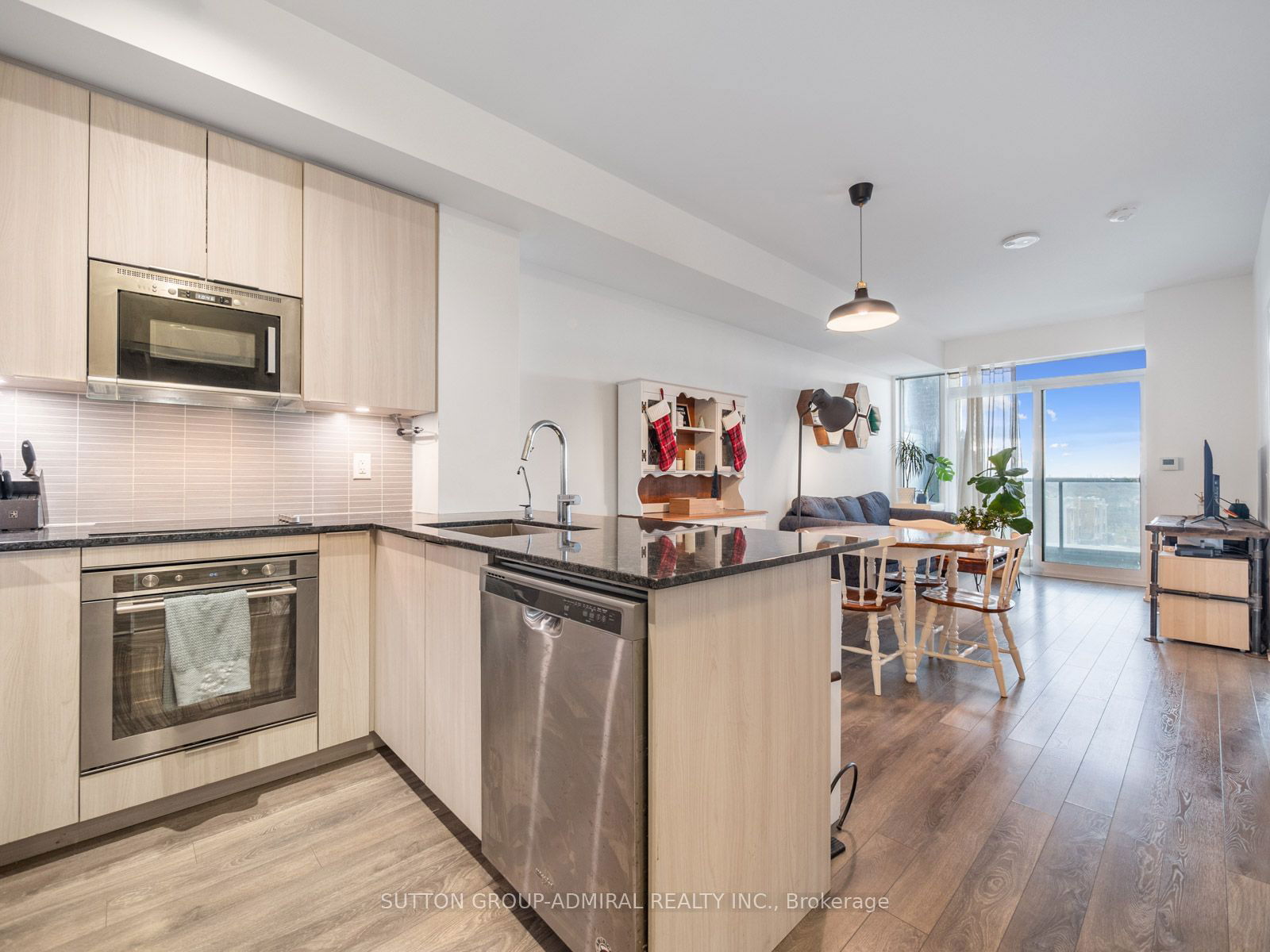 99 Eagle Rock Way, unit 419 for sale