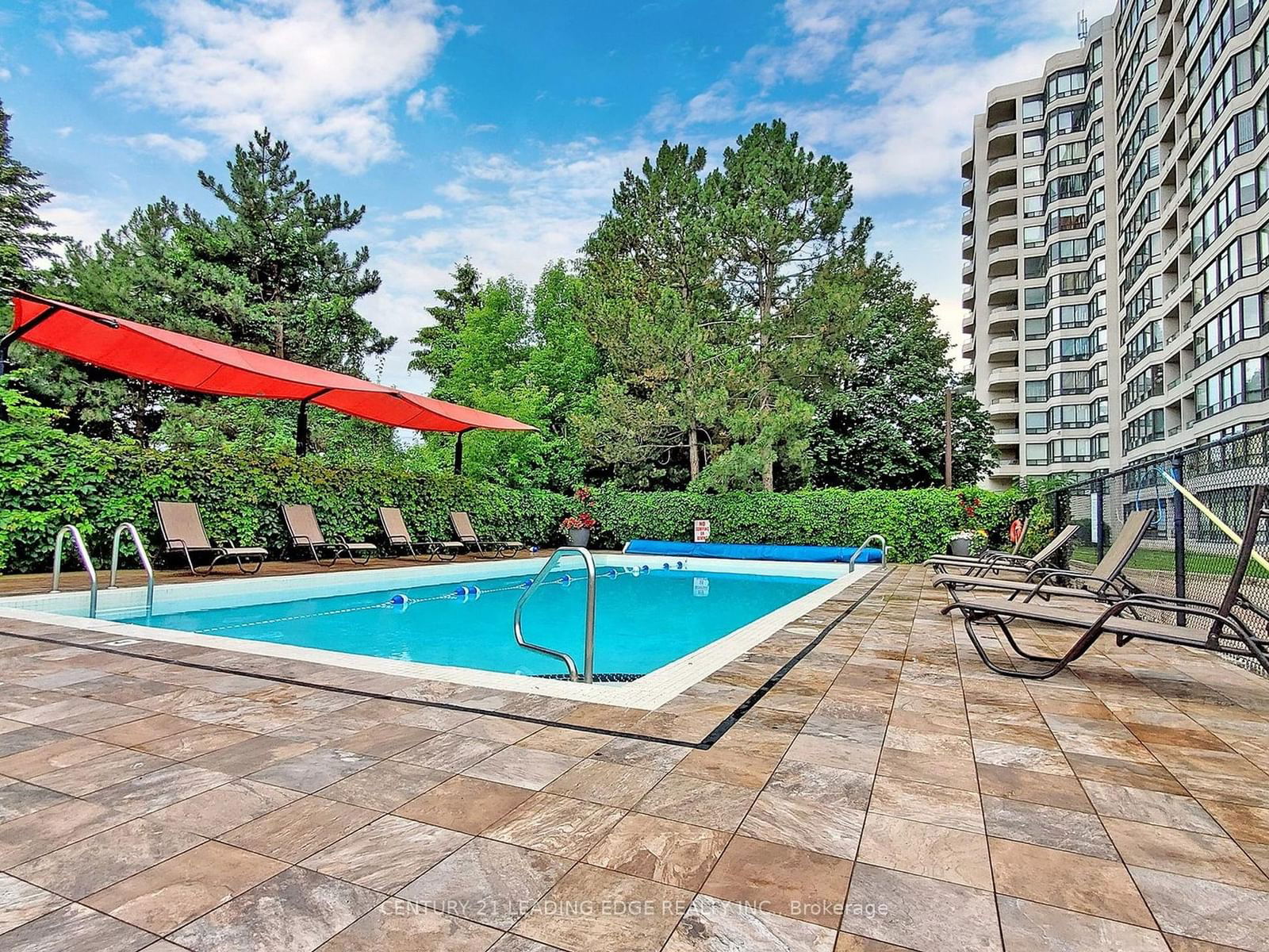 8501 Bayview Ave, unit 808 for sale