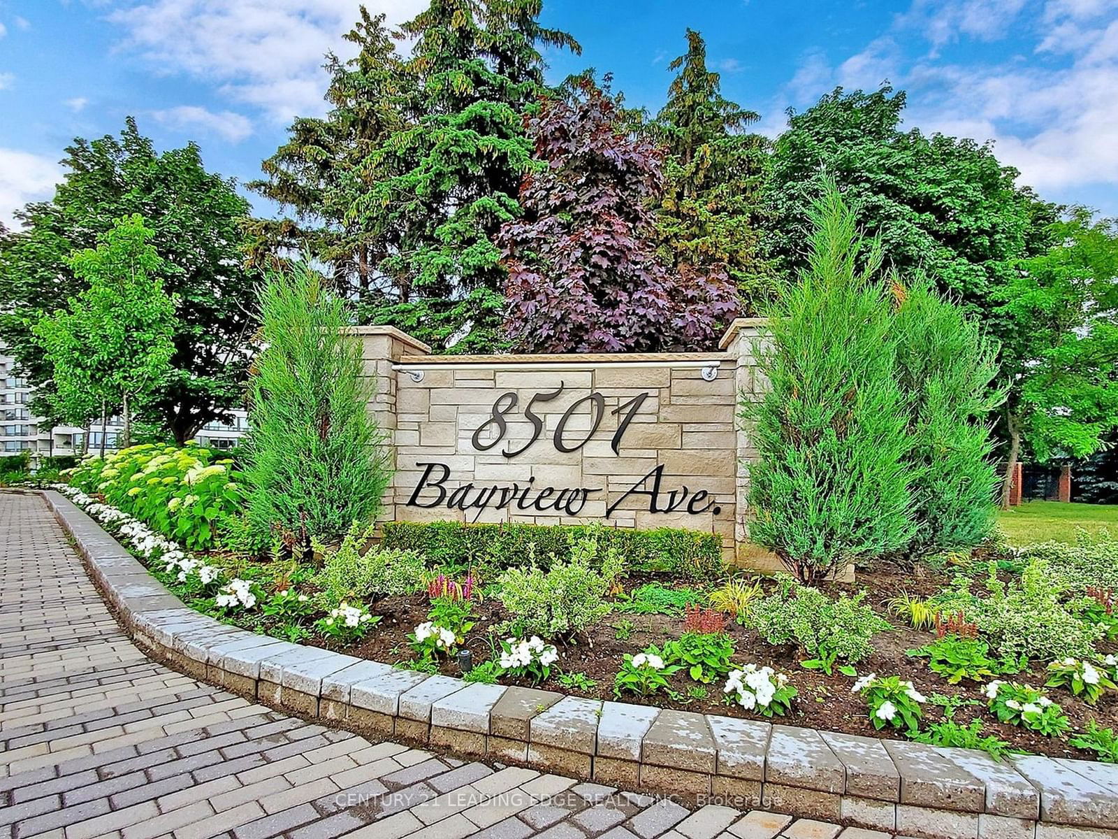 8501 Bayview Ave, unit 808 for sale