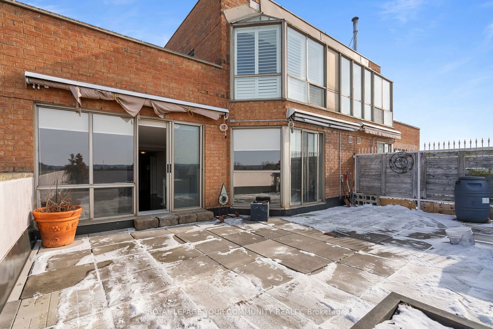 14924 Yonge St, unit 611 for sale