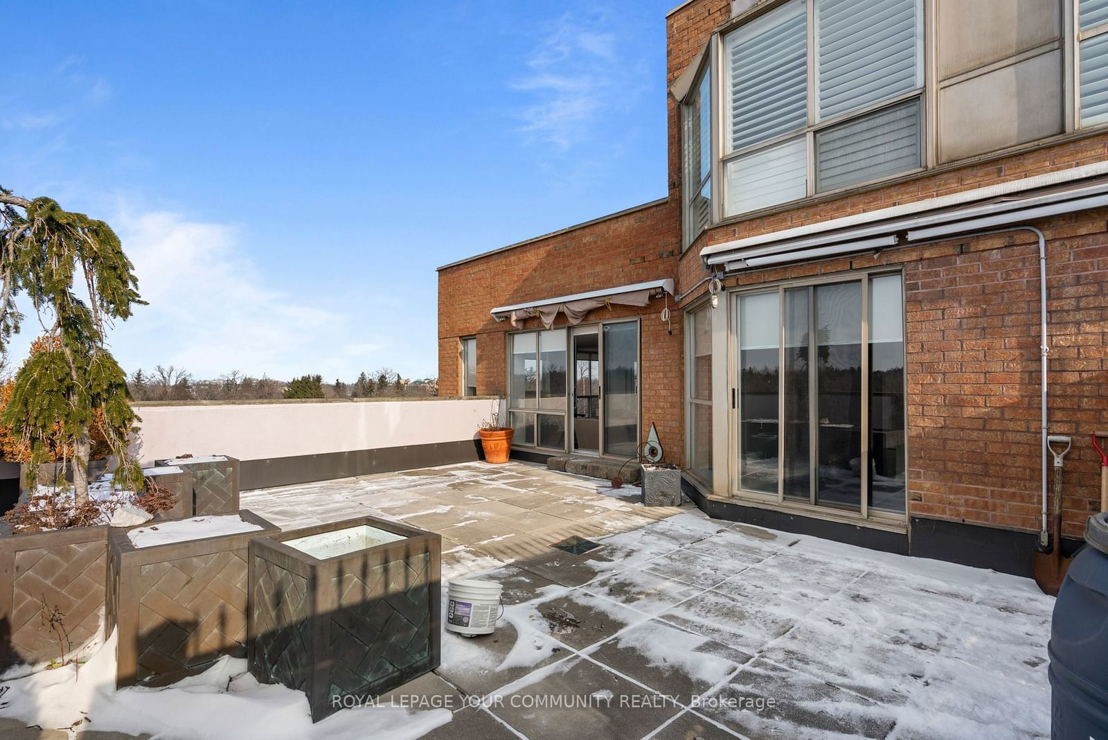 14924 Yonge St, unit 611 for sale