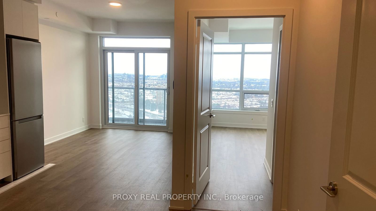 50 Upper Mall Way, unit 2410 for rent