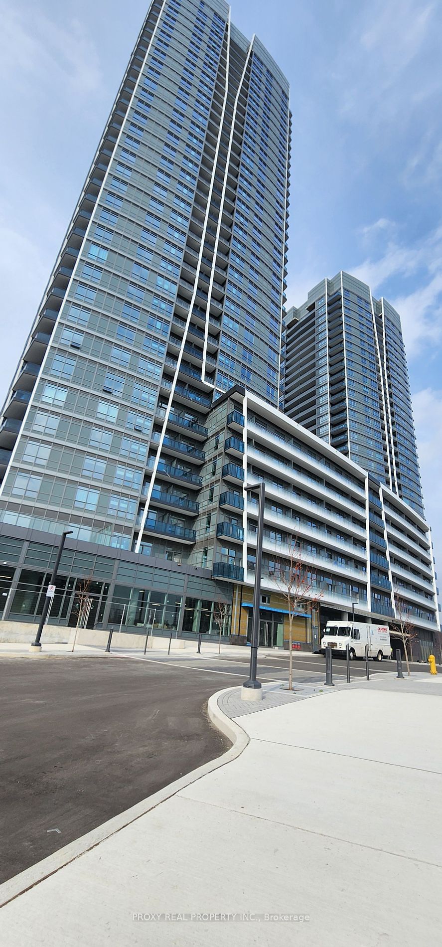 50 Upper Mall Way, unit 2410 for rent