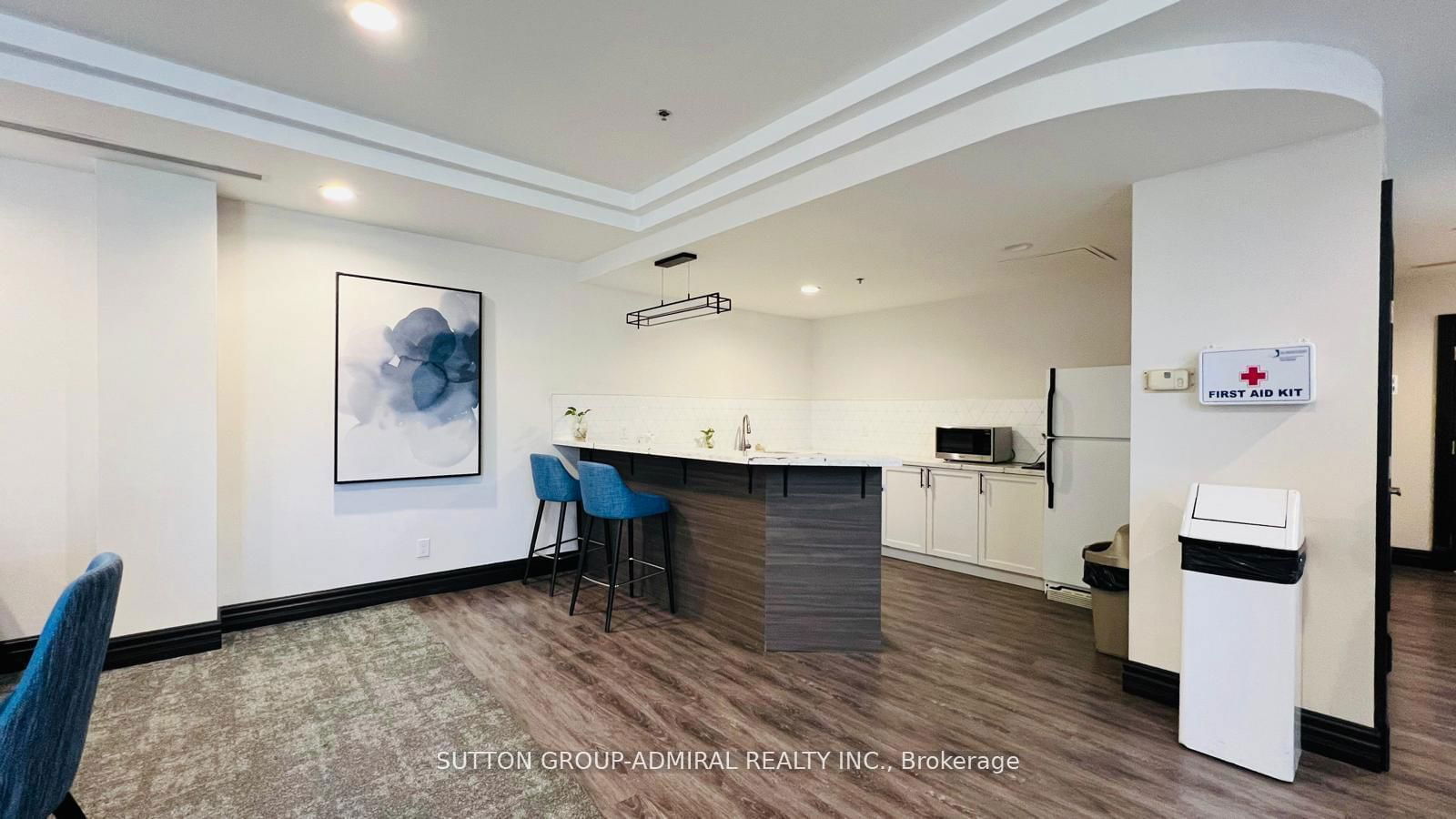 3 Ellesmere St, unit PH18 for rent