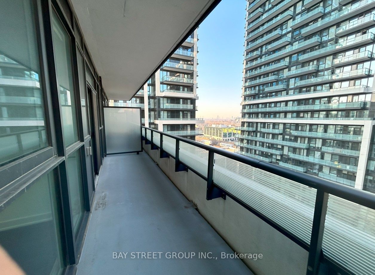 75 Oneida Cres, unit 1011 for rent