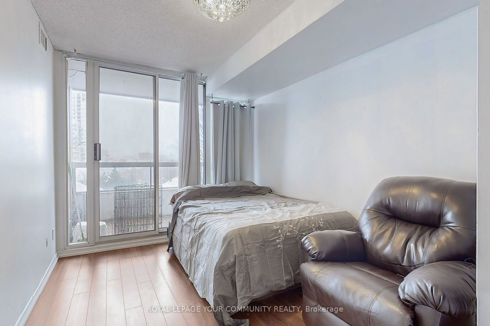 29 Northern Heights Dr, unit 415 for sale