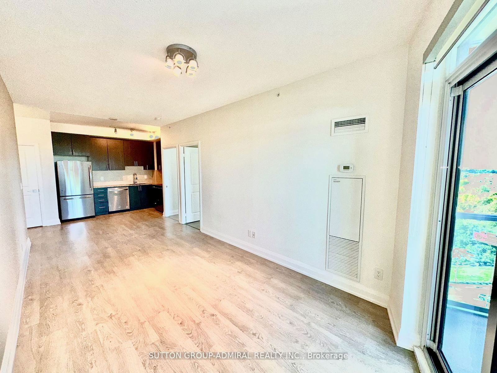 7171 Yonge St, unit 1007 for sale