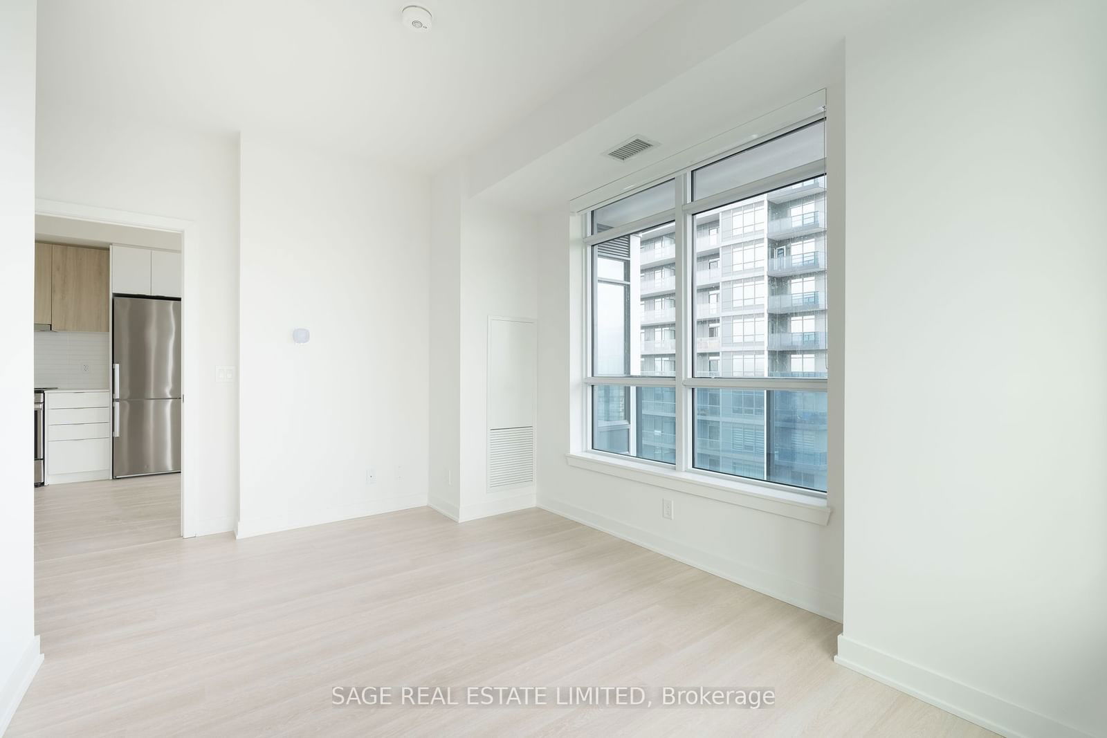 30 Upper Mall Way, unit 1710A for rent