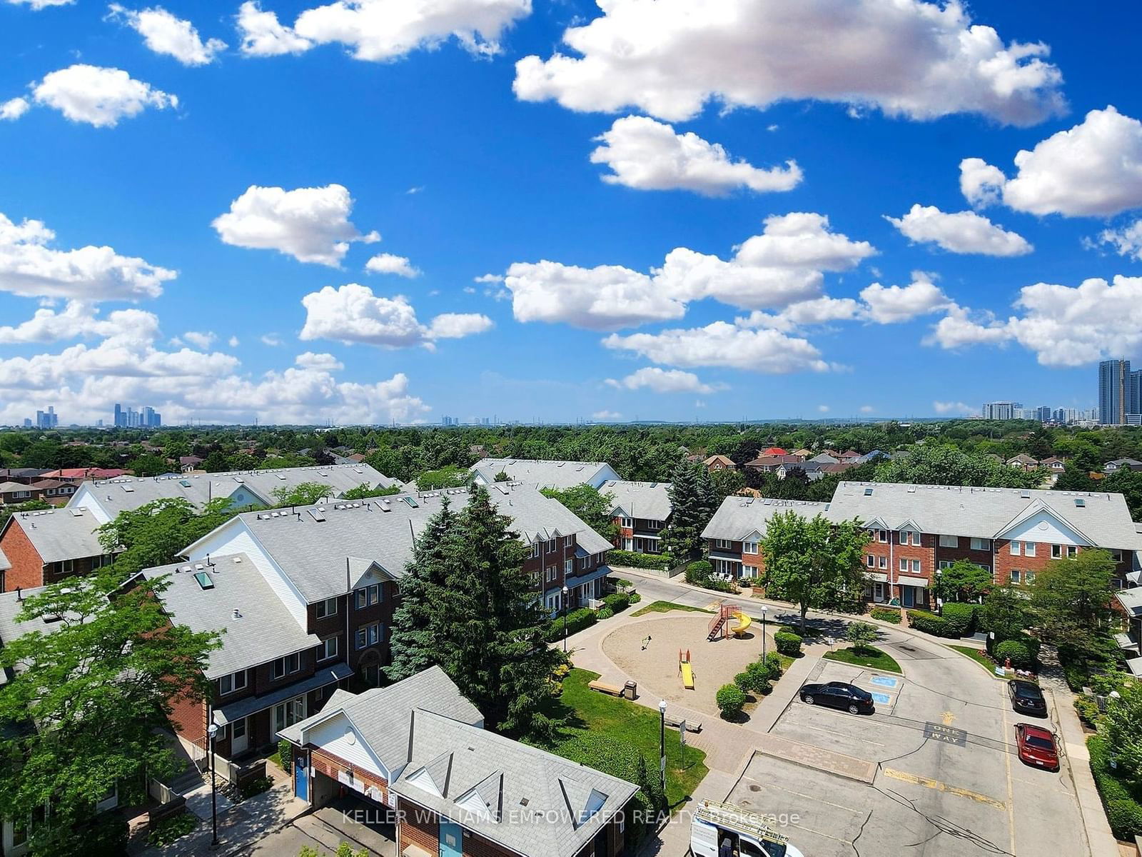 Plaza Del Sol Condos, Vaughan, Toronto