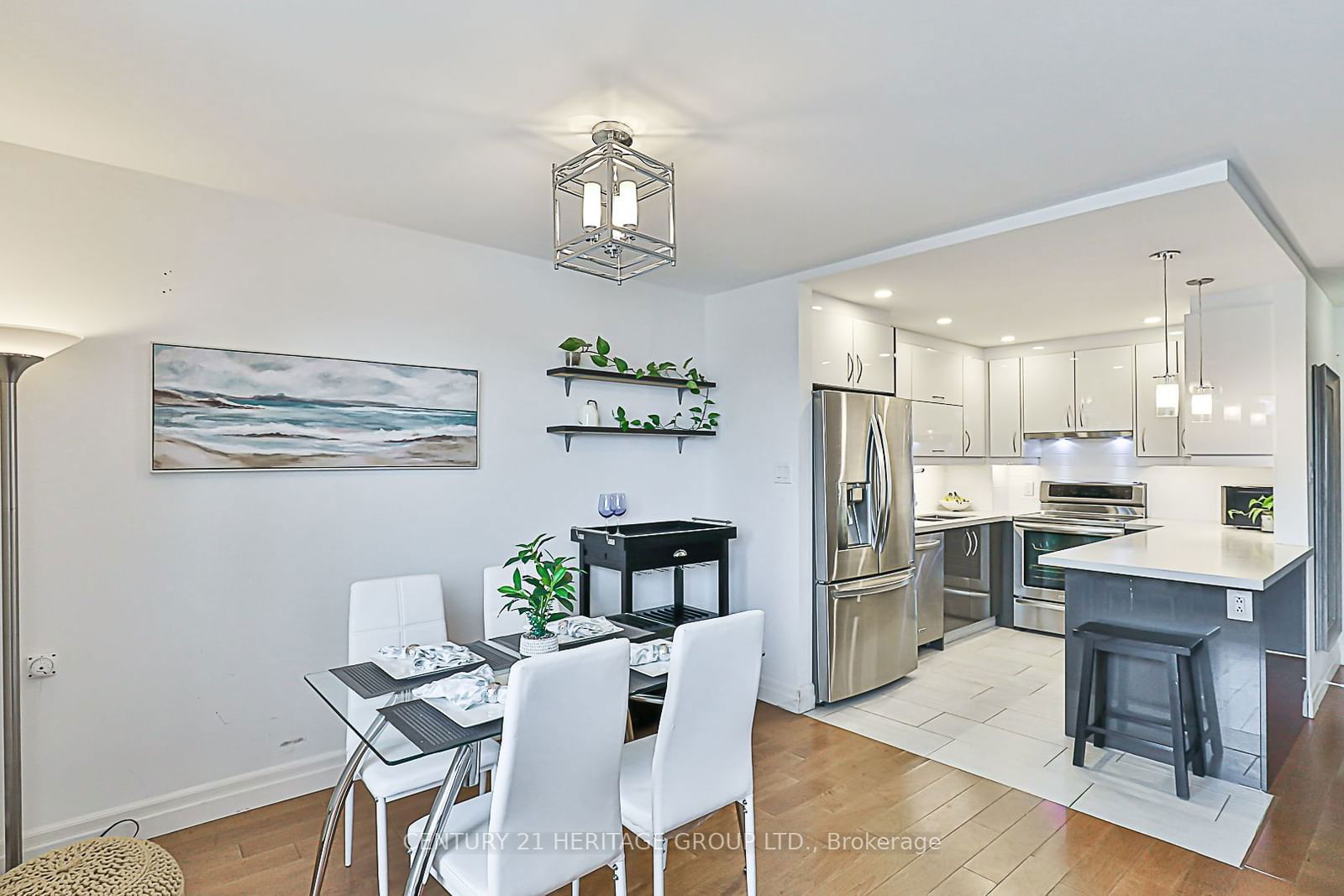 67 Richmond St, unit 304 for sale