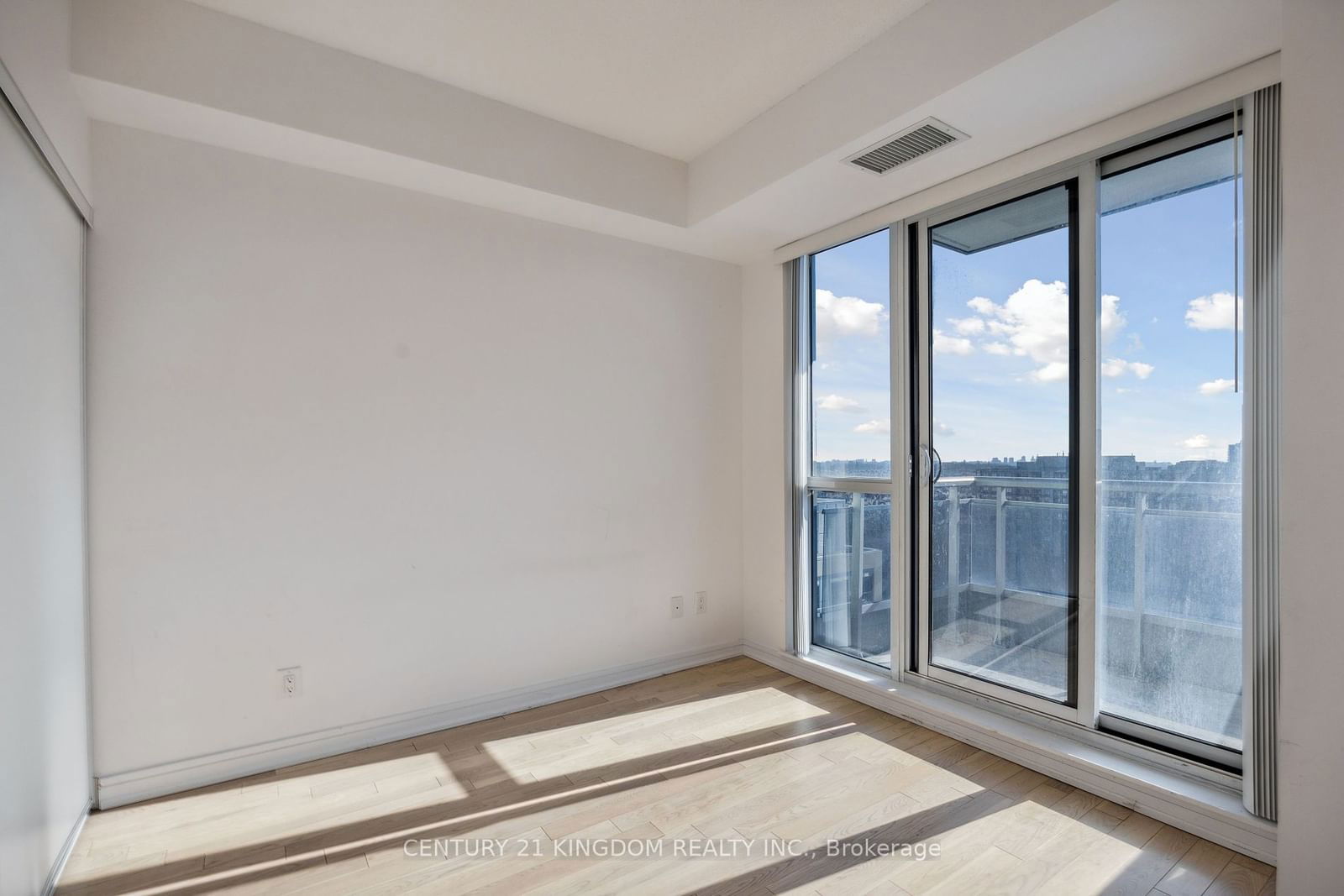 9201 Yonge St, unit 1405 for rent