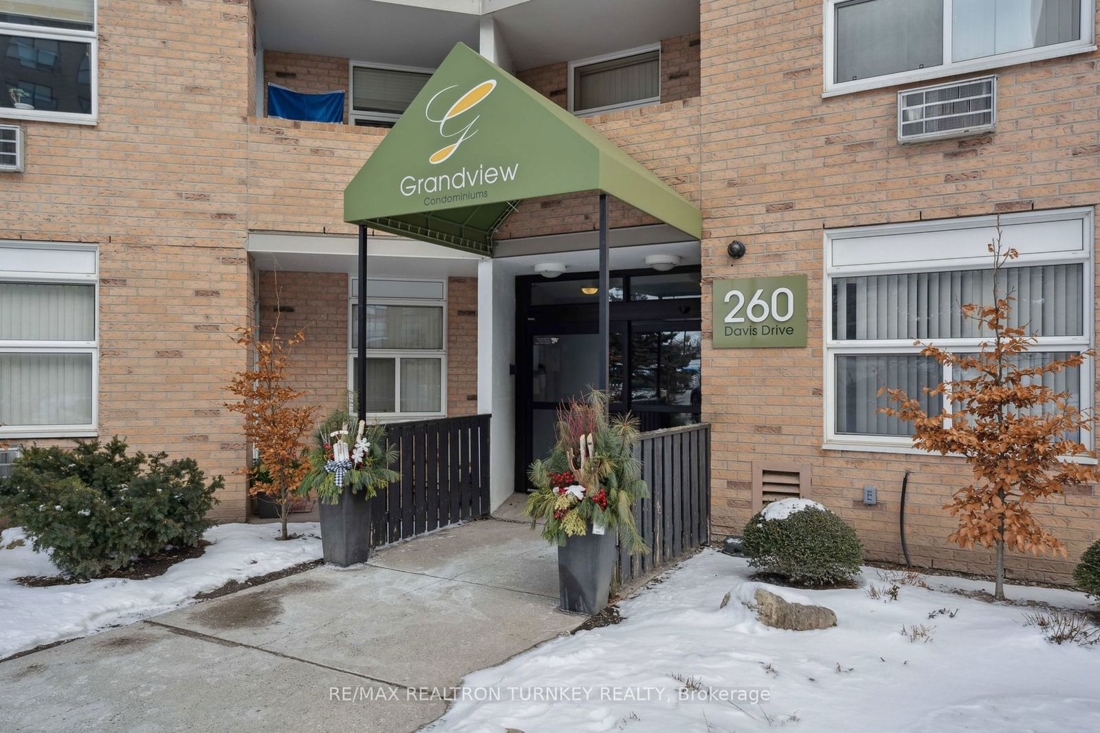 260 Davis Dr, unit P1011 for sale