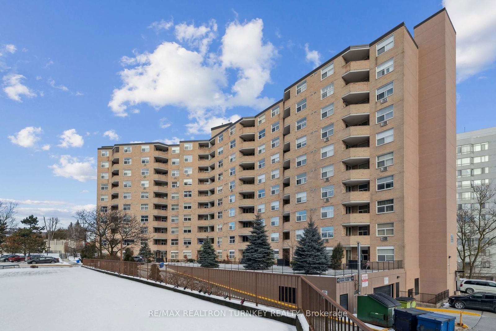 260 Davis Dr, unit P1011 for sale