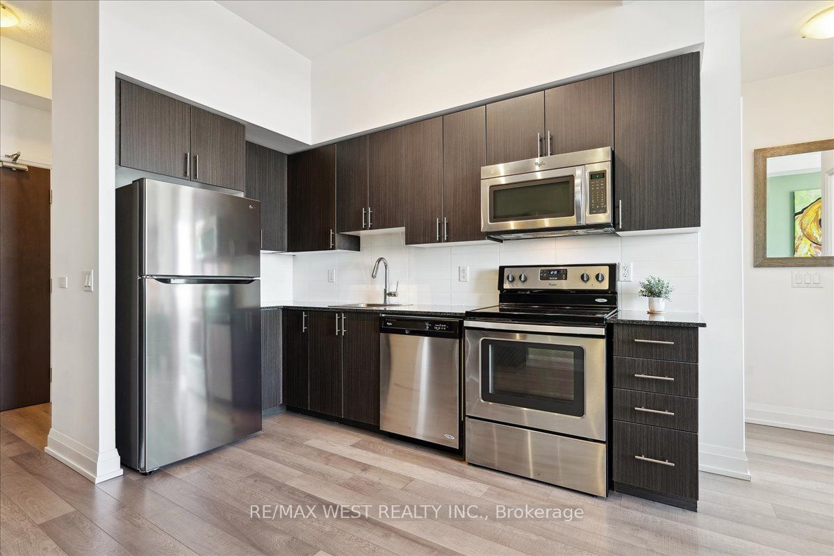 7900 Bathurst St, unit 618 for sale