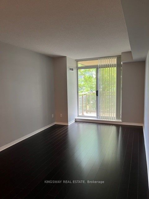 73 King William Cres, unit 305 for rent