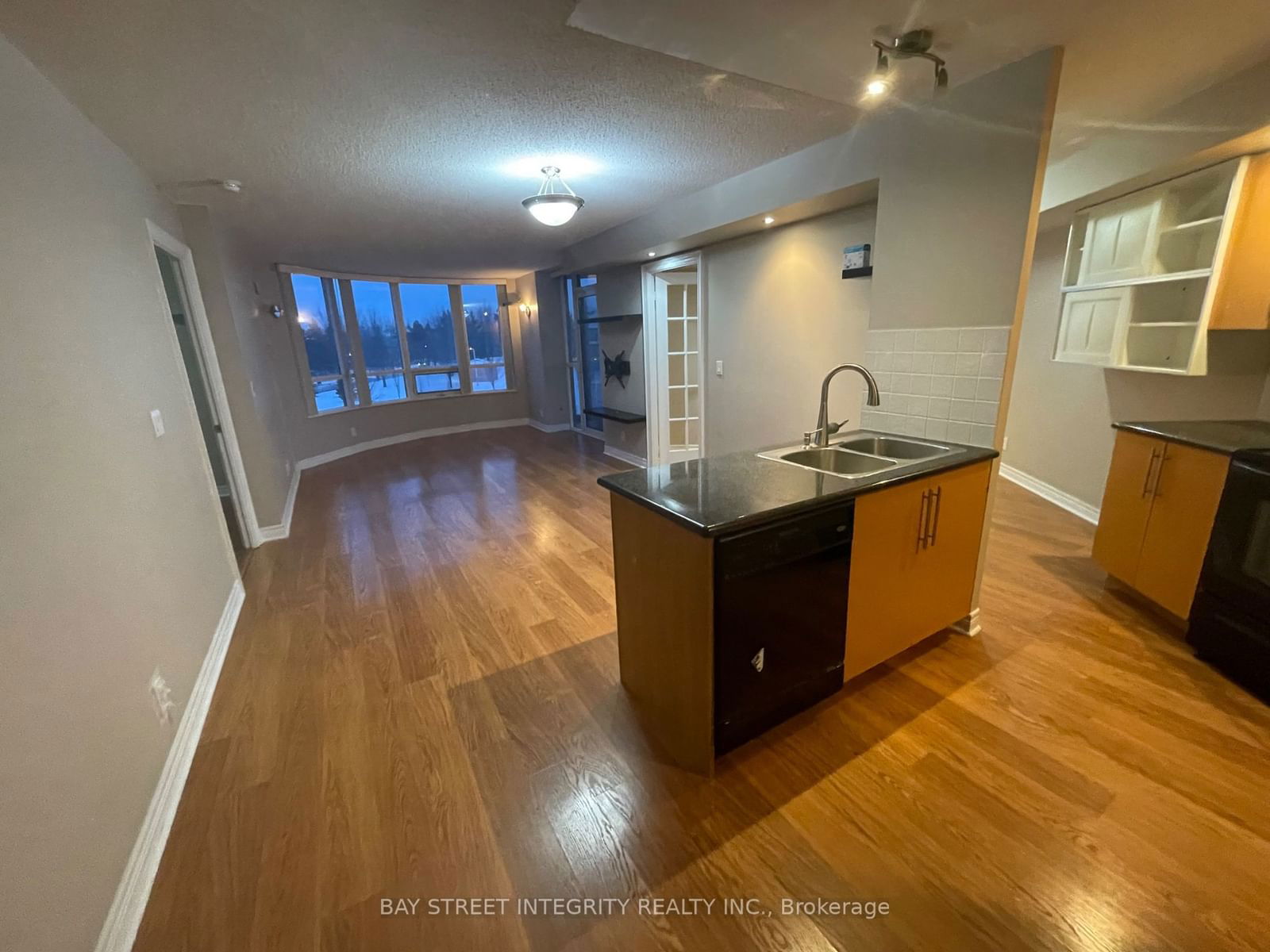 33 Cox Blvd, unit 613 for rent