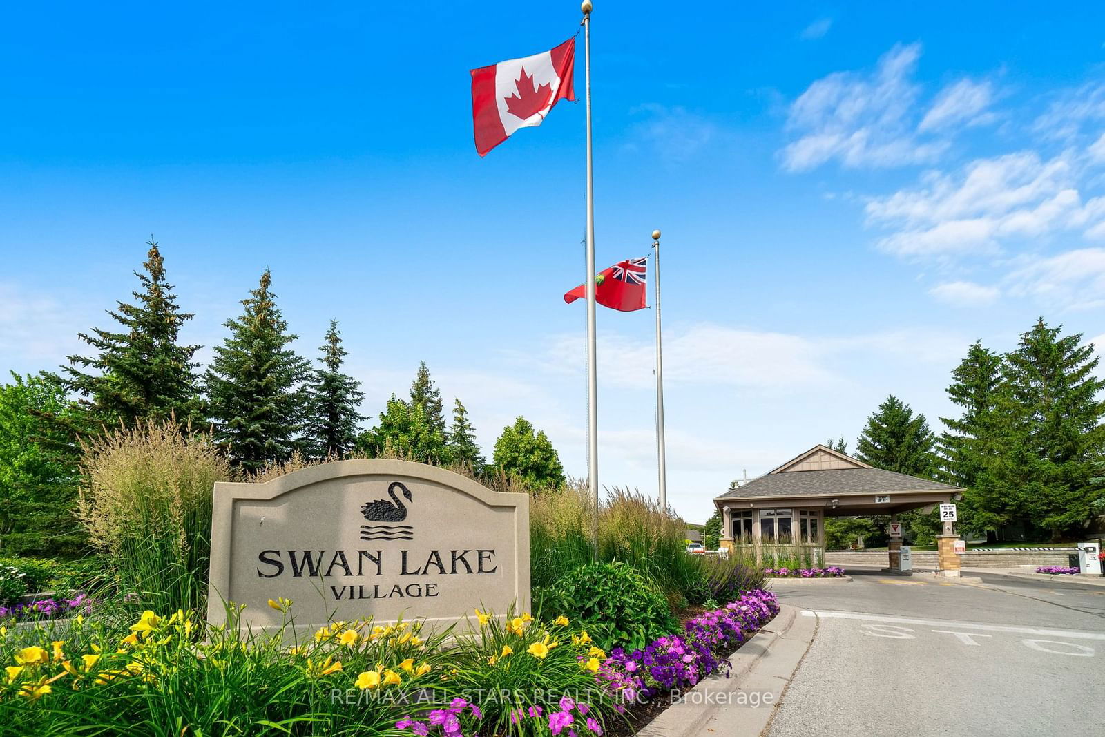 Swan Lake Village Townhomes, Markham, Toronto