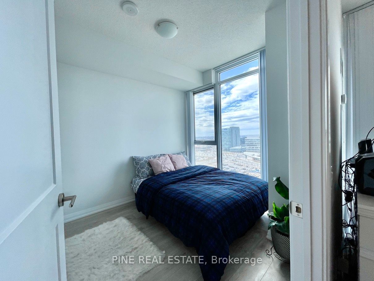 7895 Jane St, unit 1708 for rent