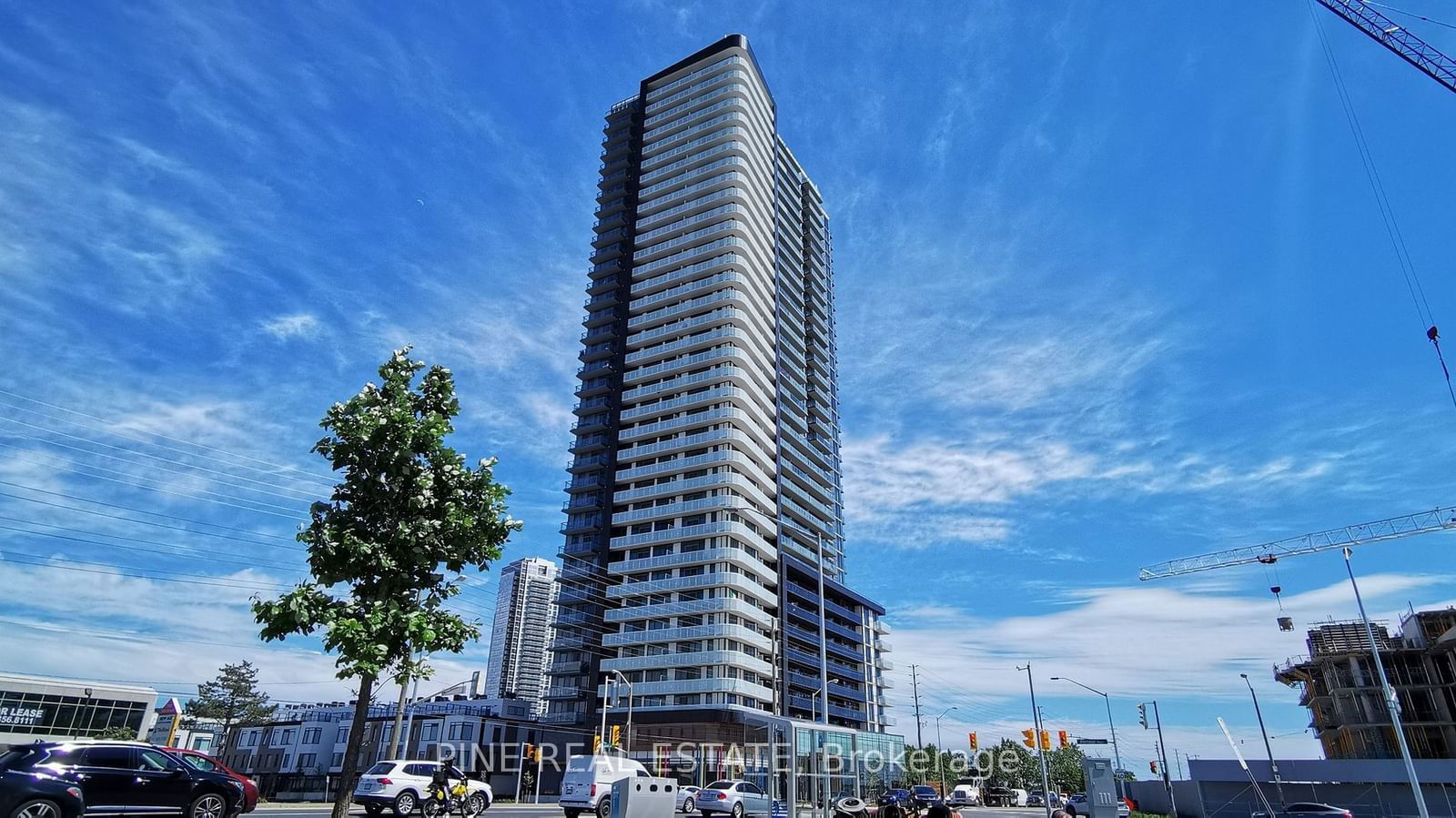 7895 Jane St, unit 1708 for rent