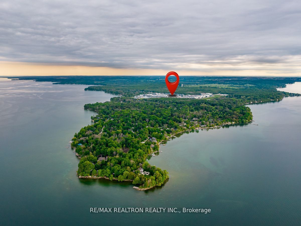 Friday Harbour, Innisfil, Toronto