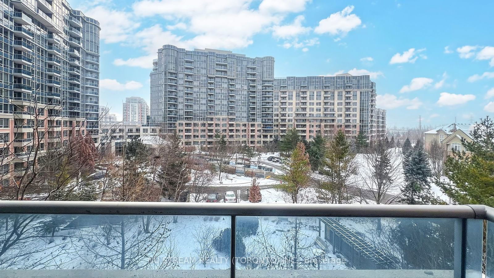 33 Cox Blvd, unit 610 for sale