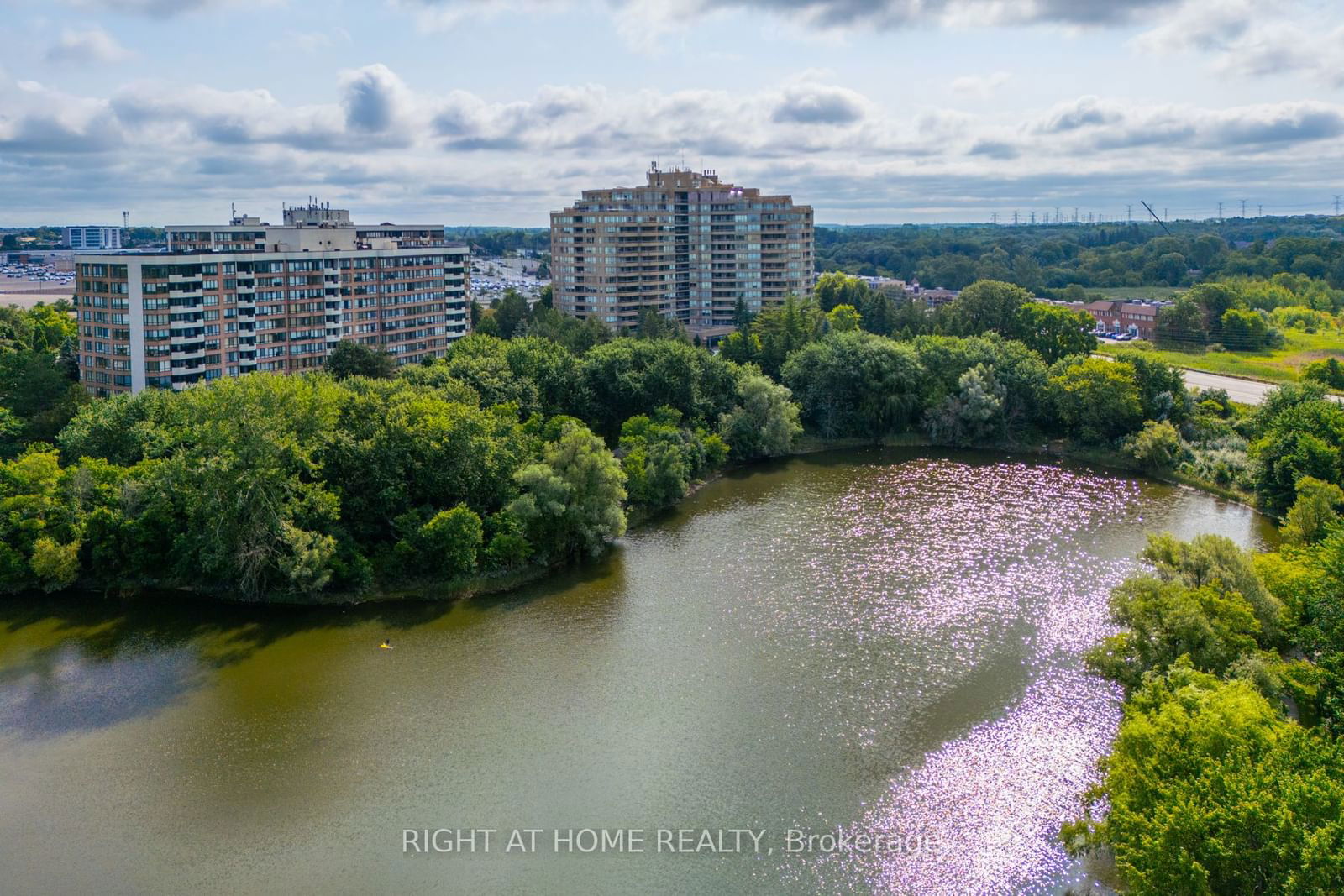 Waldon Pond Condos, Markham, Toronto