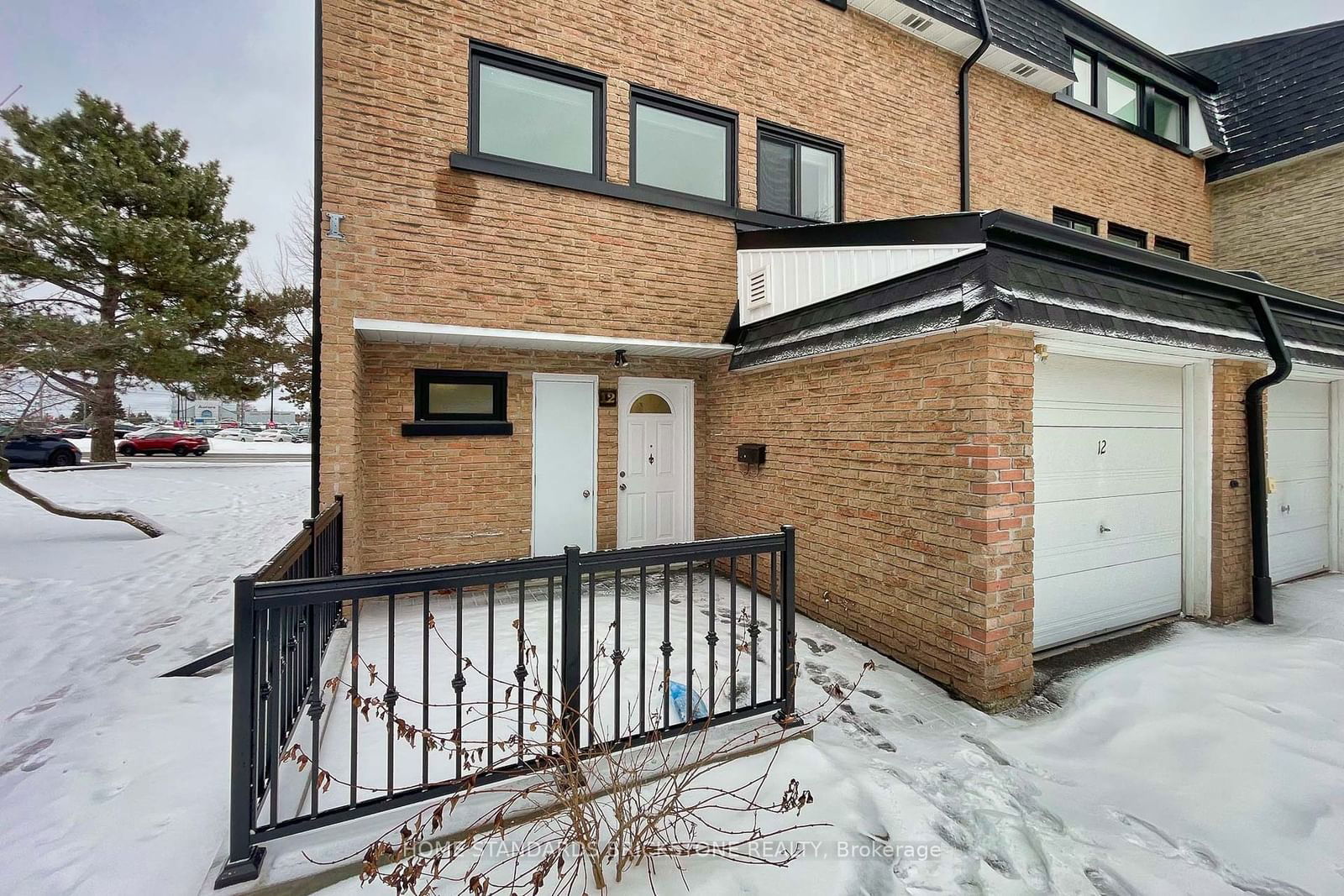 12 Poplar Cres, unit 34 for rent