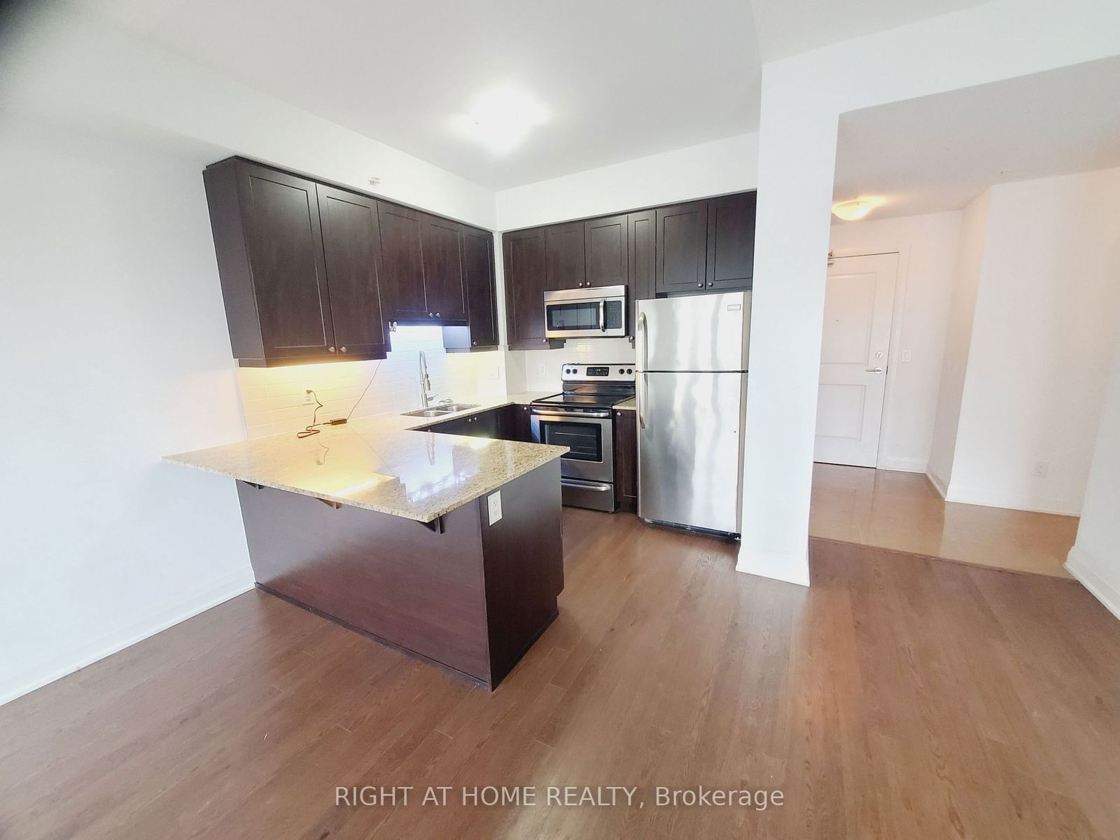 12 Woodstream Blvd, unit 416 for rent