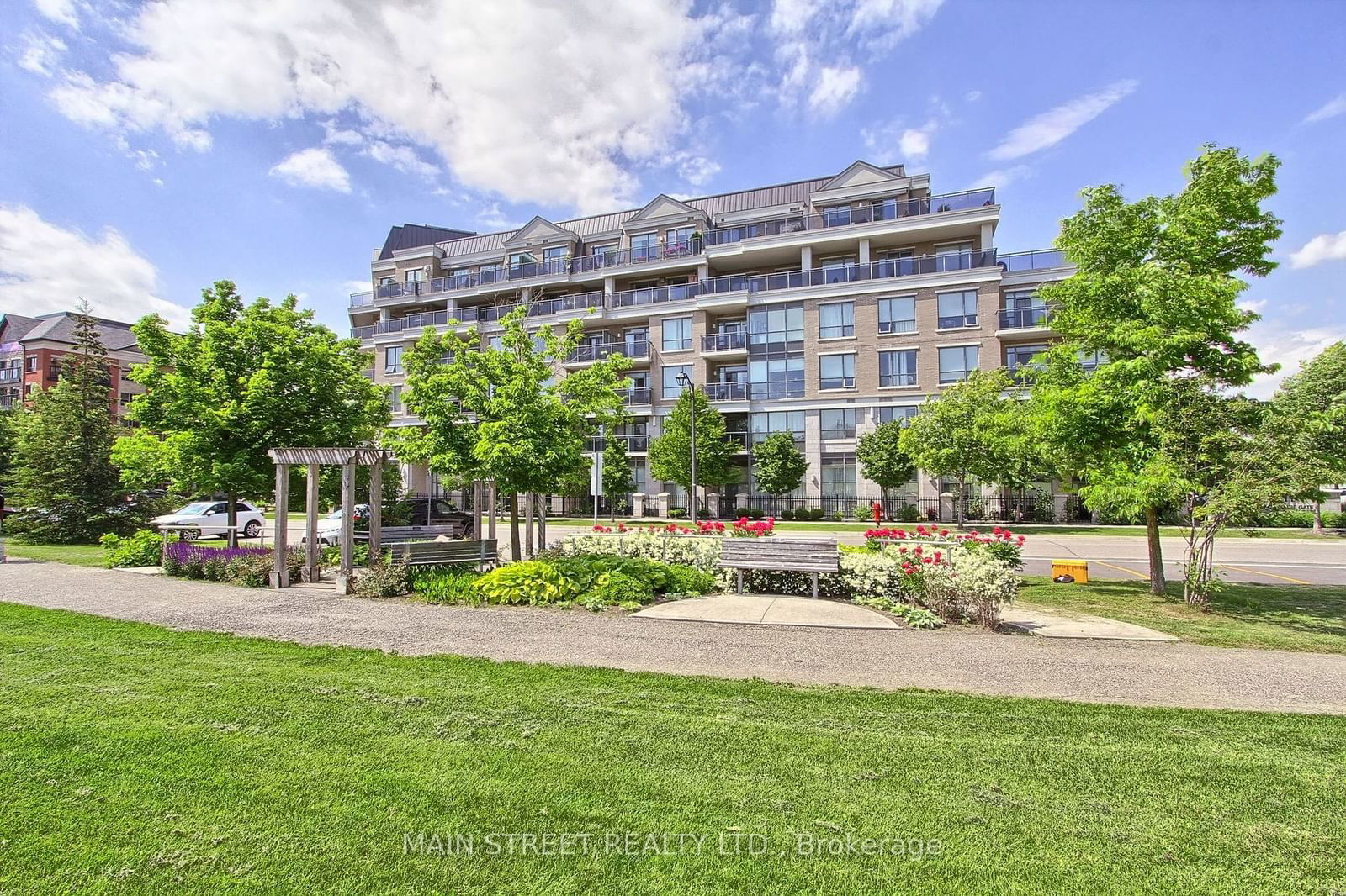 The Ridgewood II Condos, Aurora, Toronto