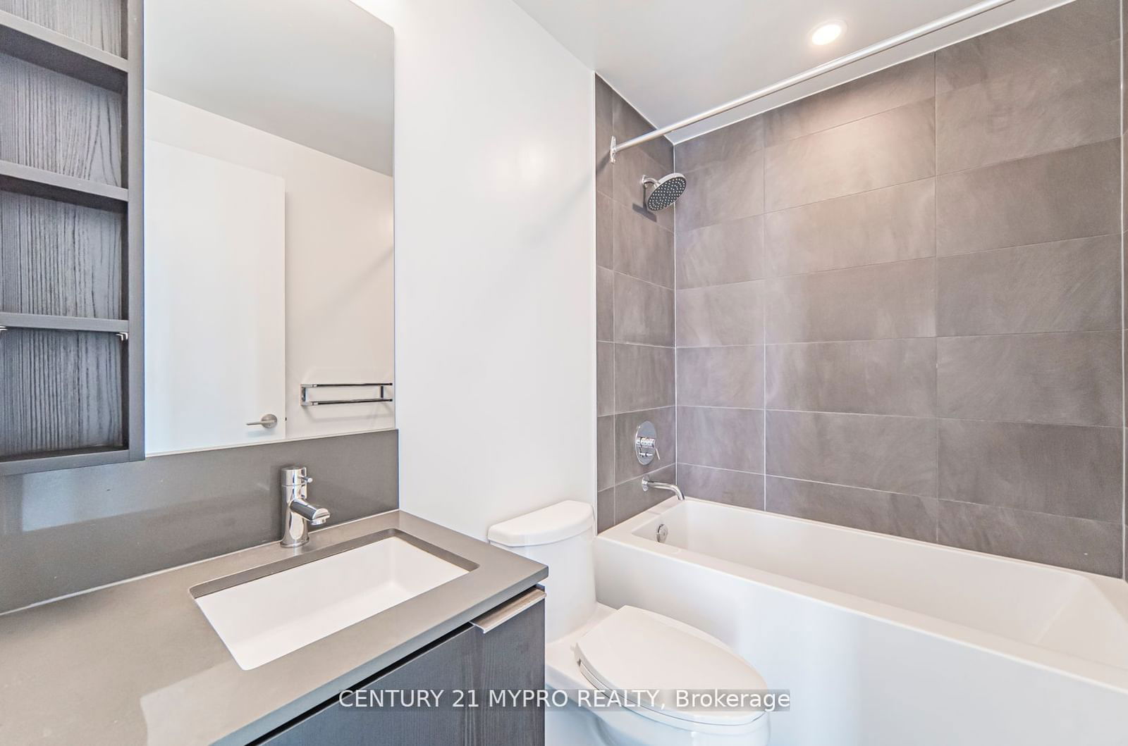 7890 Jane St, unit 2212 for sale