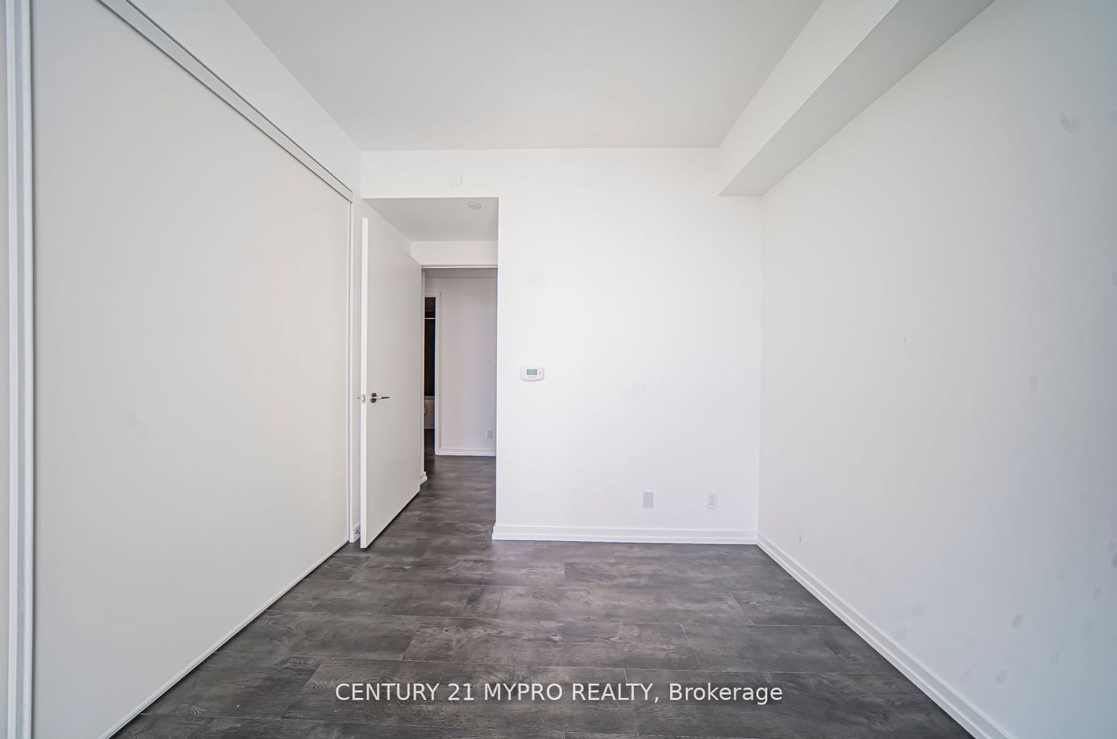 7890 Jane St, unit 2212 for sale