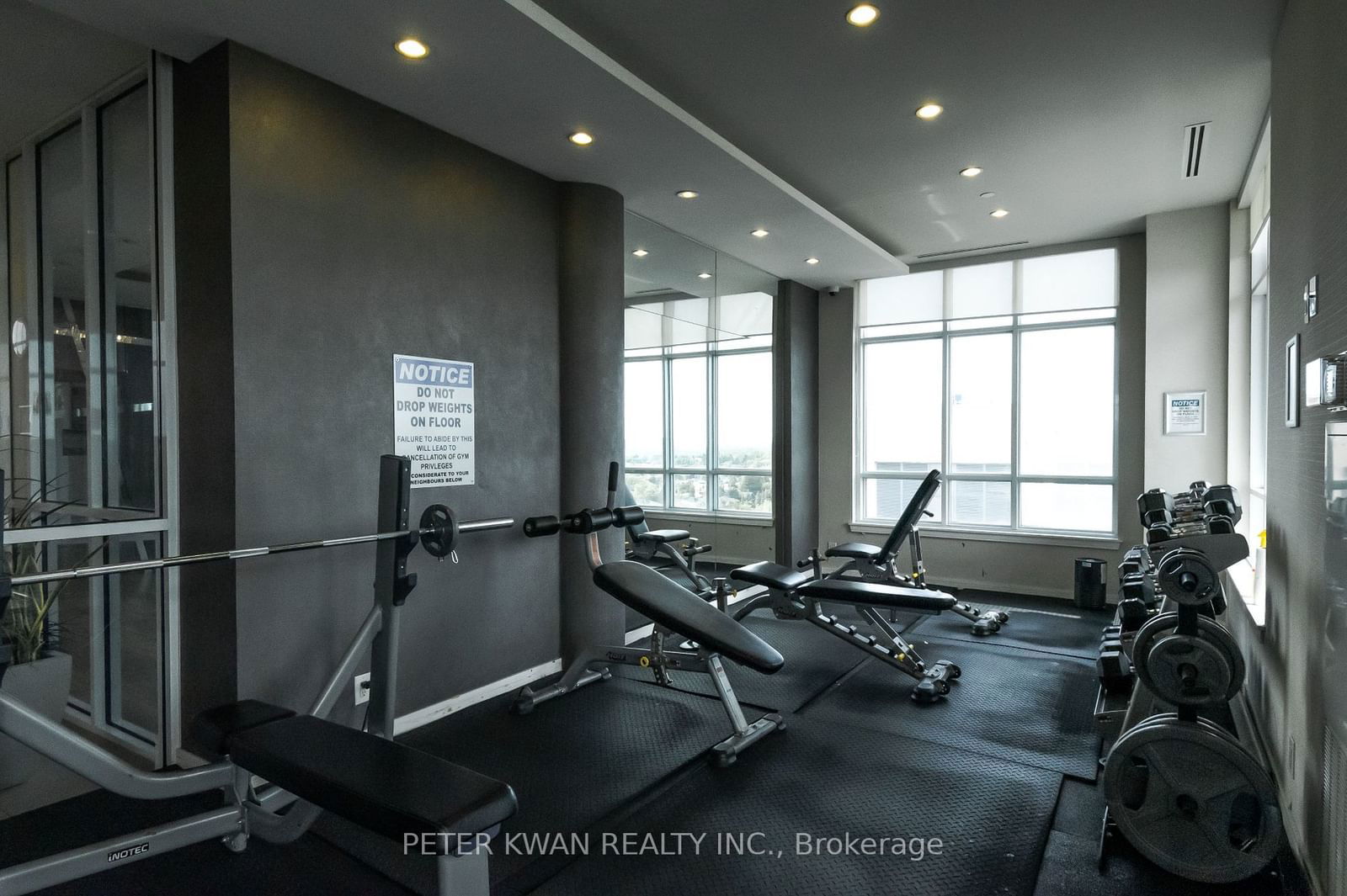 9205 Yonge St, unit 618NE for rent