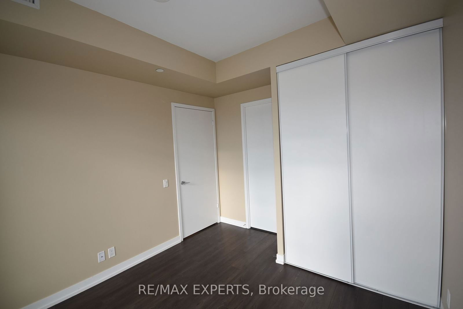 5 Buttermill Ave, unit 5905 for rent