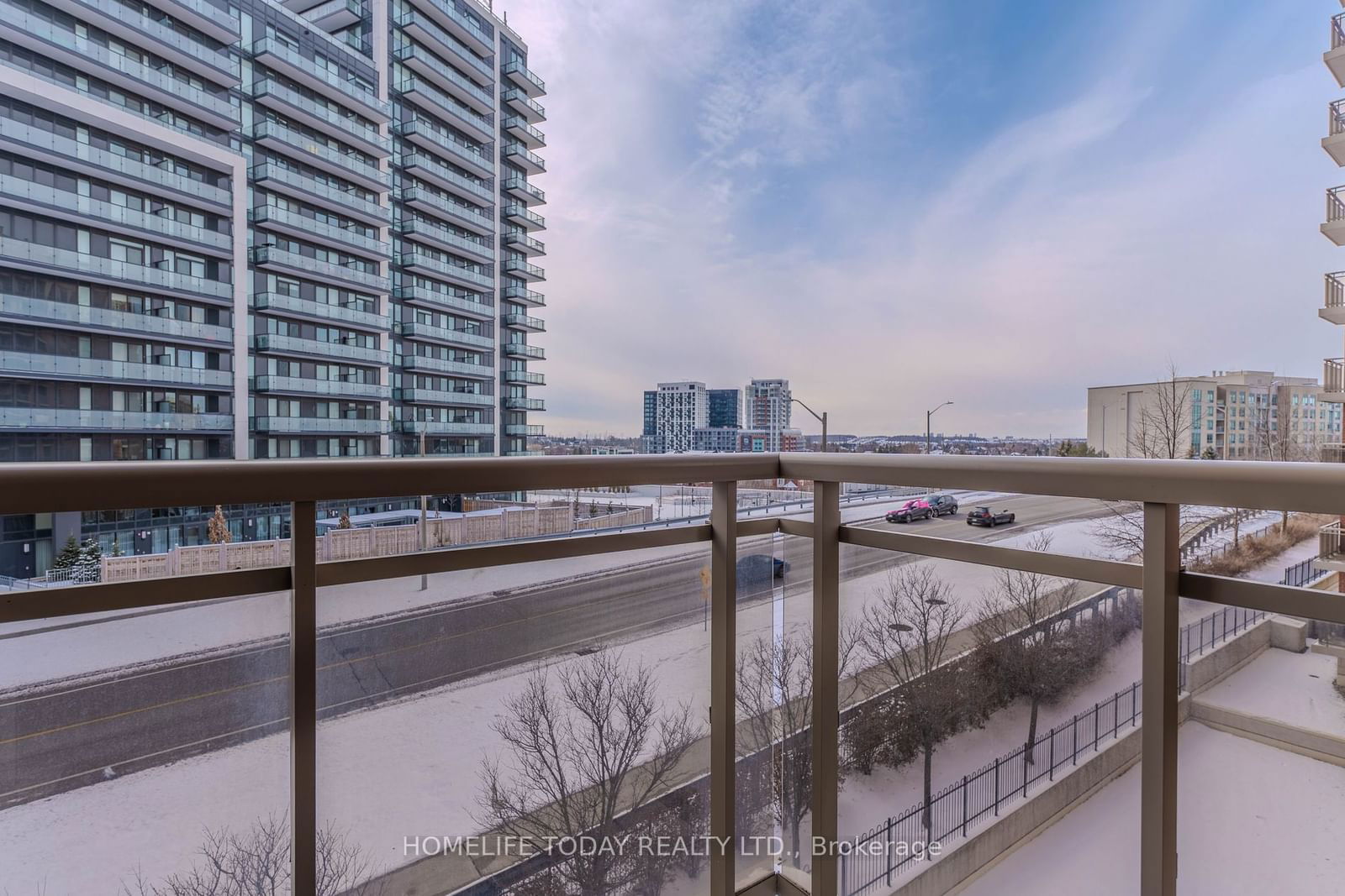 The Gates of Bayview Glen III Condos, Richmond Hill, Toronto