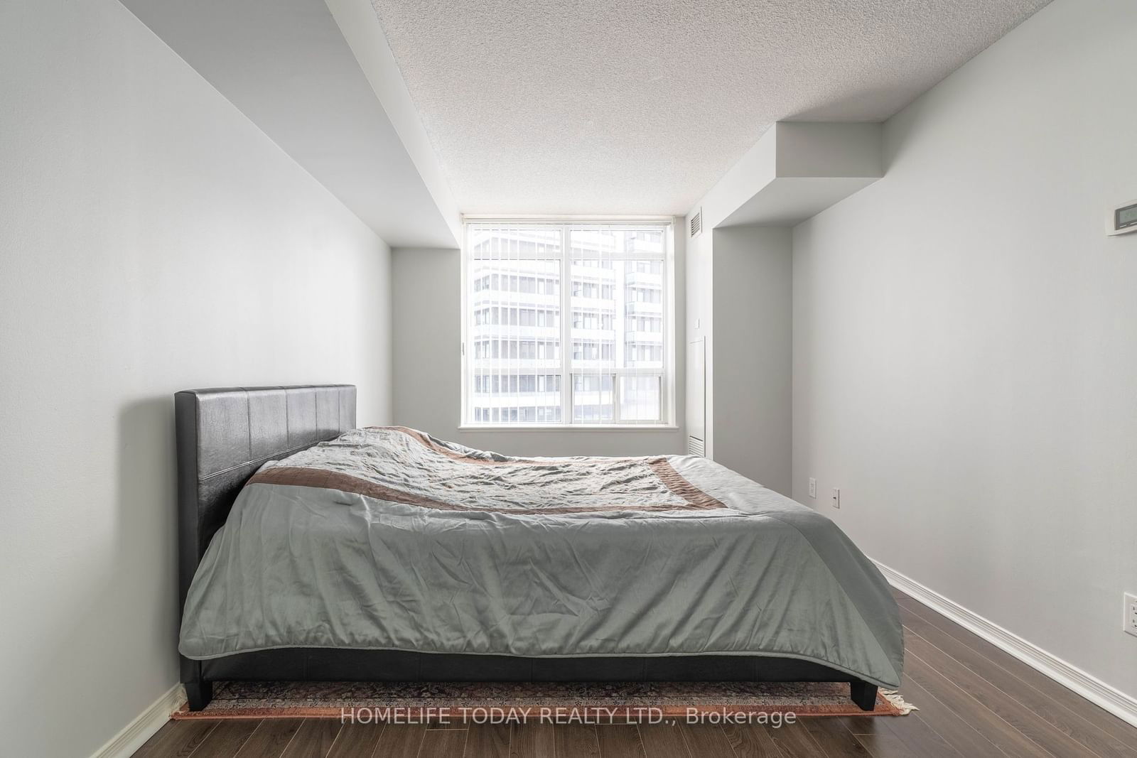 73 King William Cres, unit 510 for sale