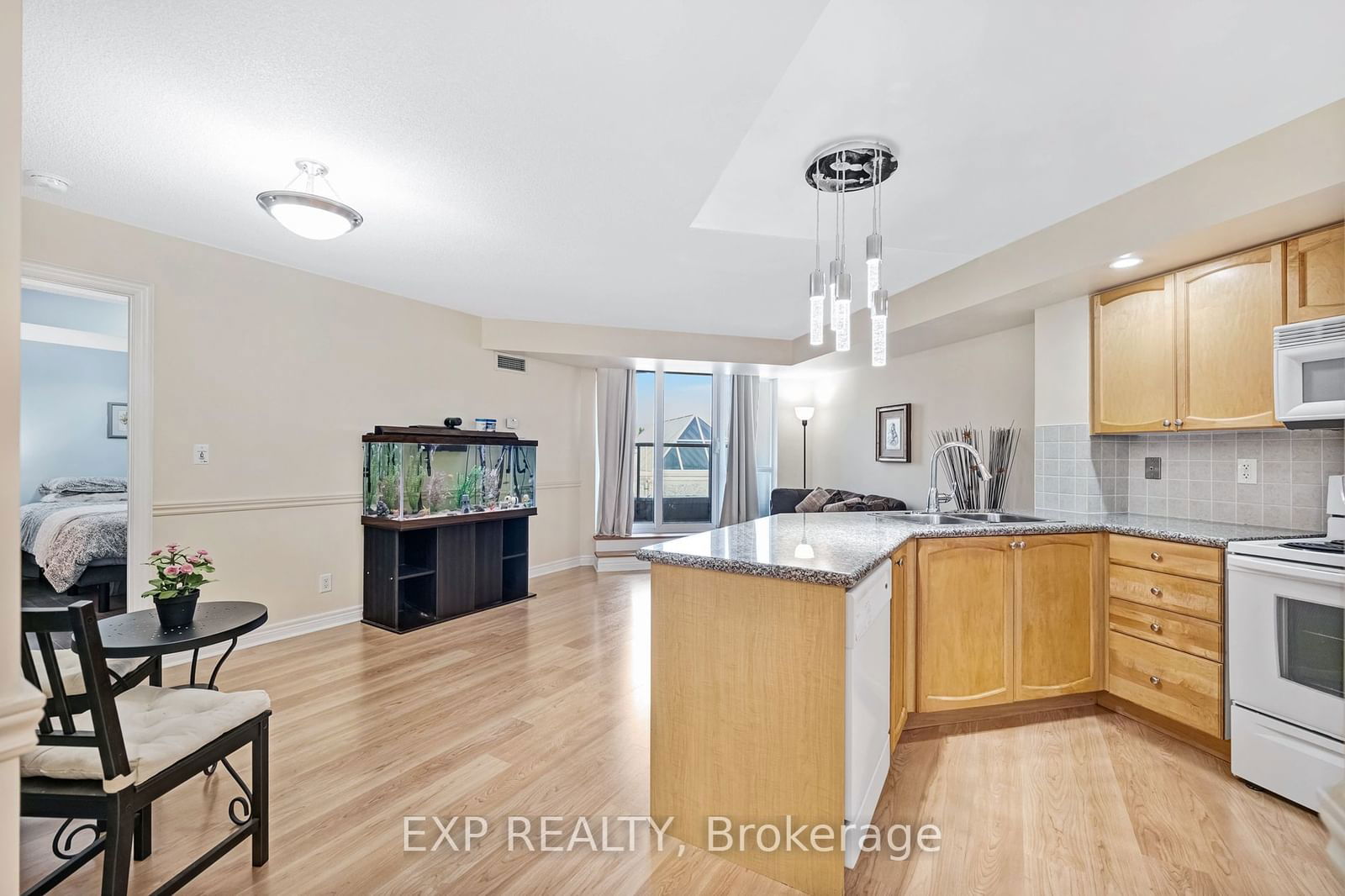 33 Cox Blvd, unit 334 for sale